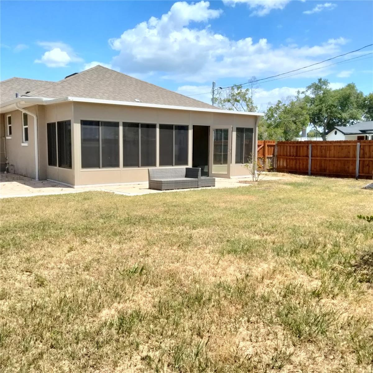 351 DAVENPORT AVE NE, ST PETERSBURG, FL, 33702