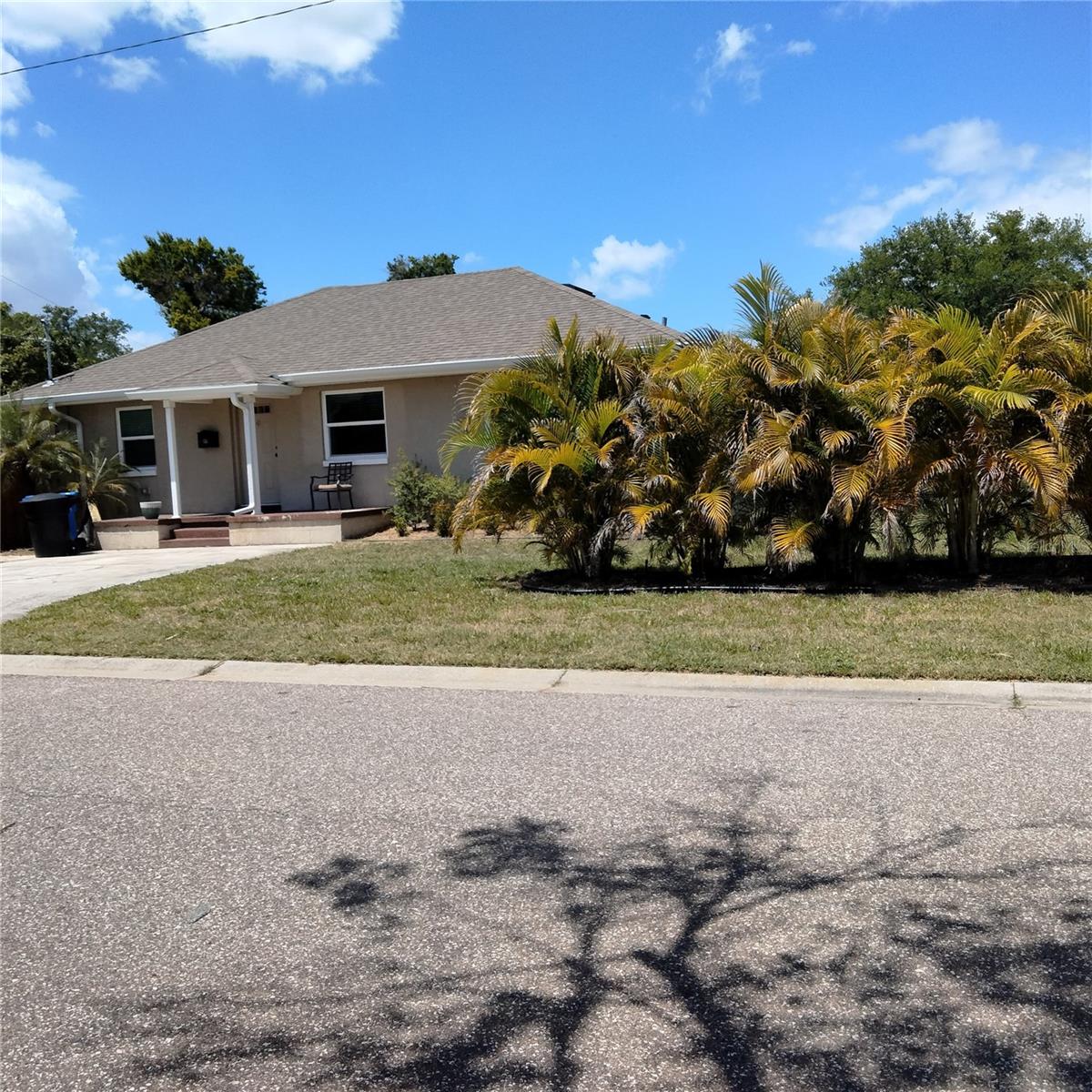 351 DAVENPORT AVE NE, ST PETERSBURG, FL, 33702