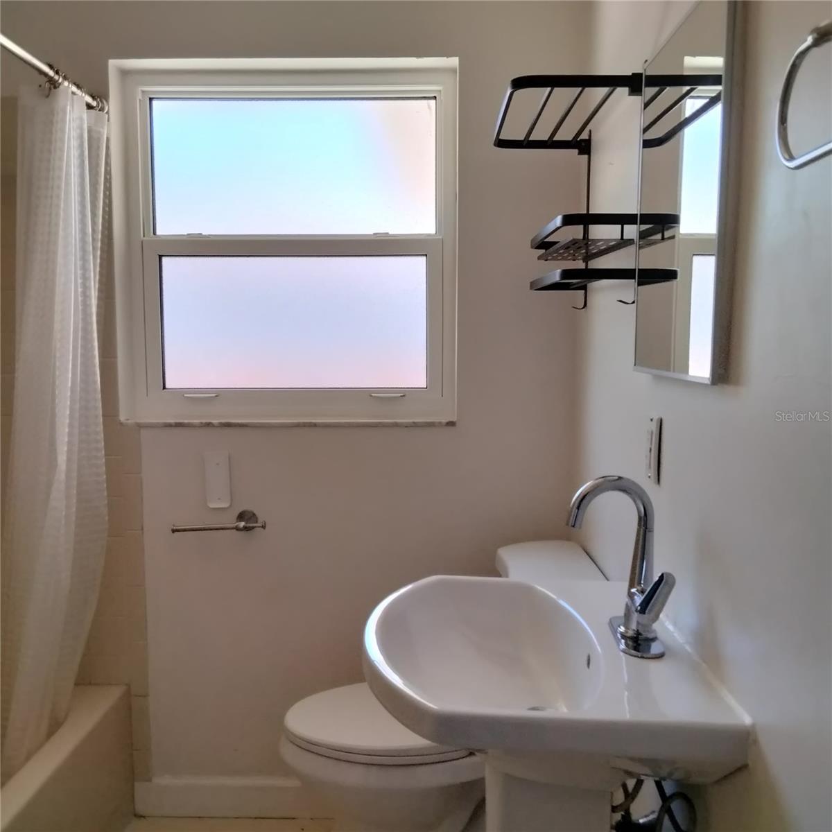 351 DAVENPORT AVE NE, ST PETERSBURG, FL, 33702