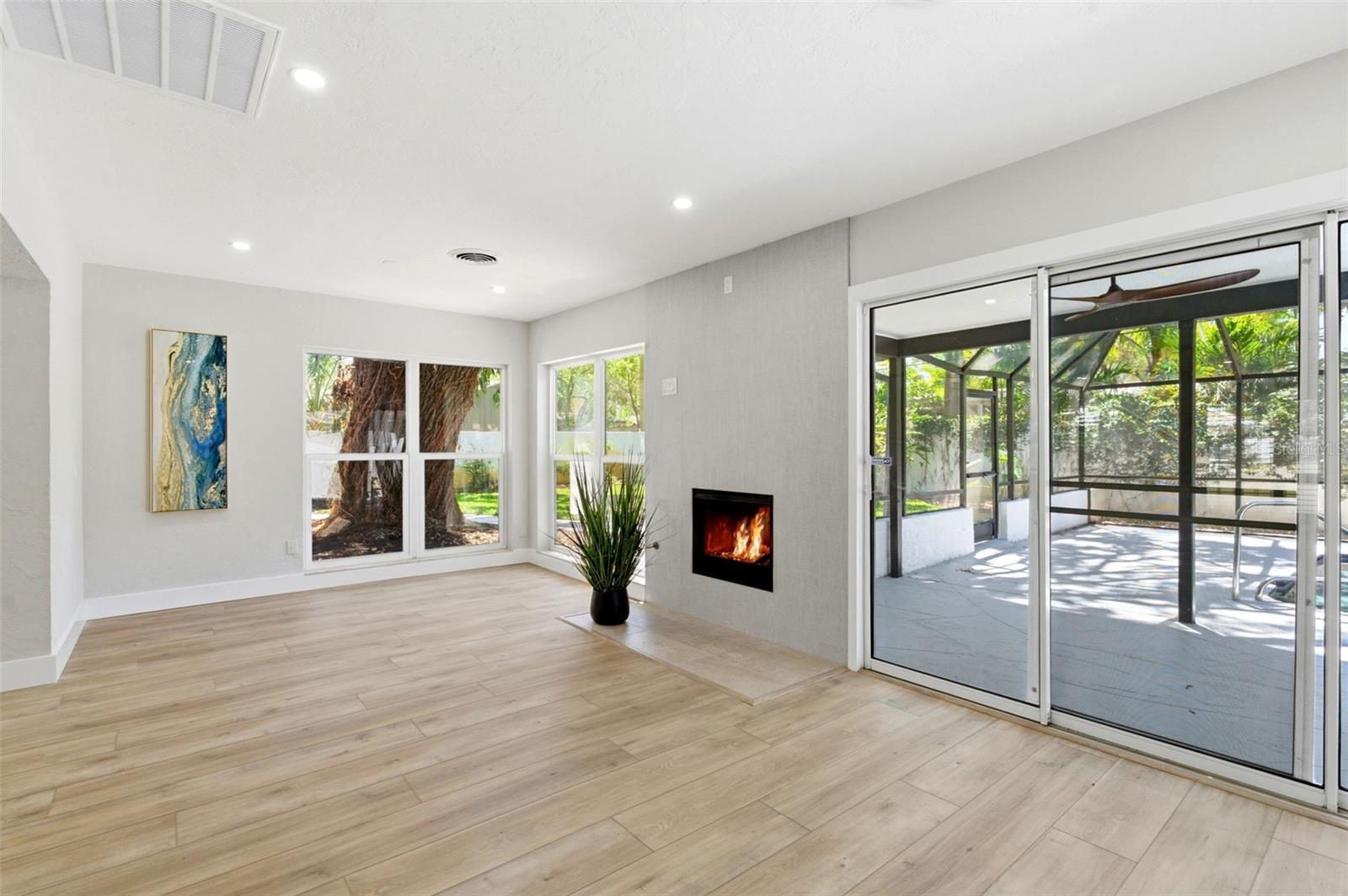 8326 40TH PL N, ST PETERSBURG, FL, 33709