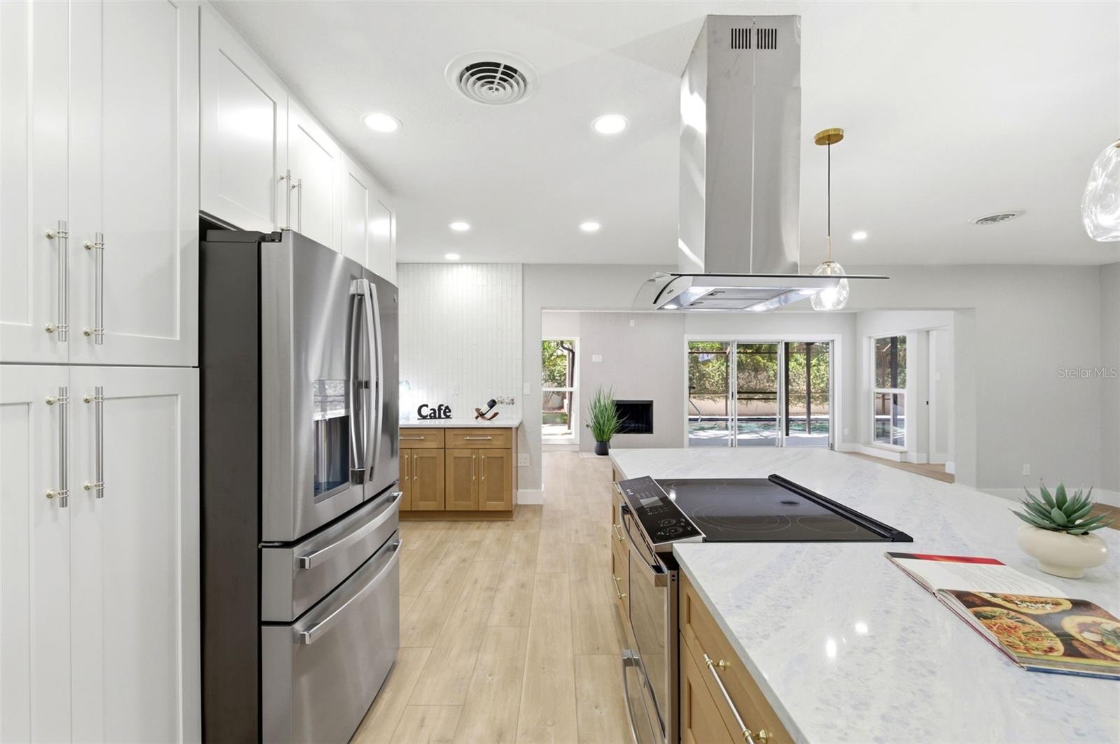 8326 40TH PL N, ST PETERSBURG, FL, 33709