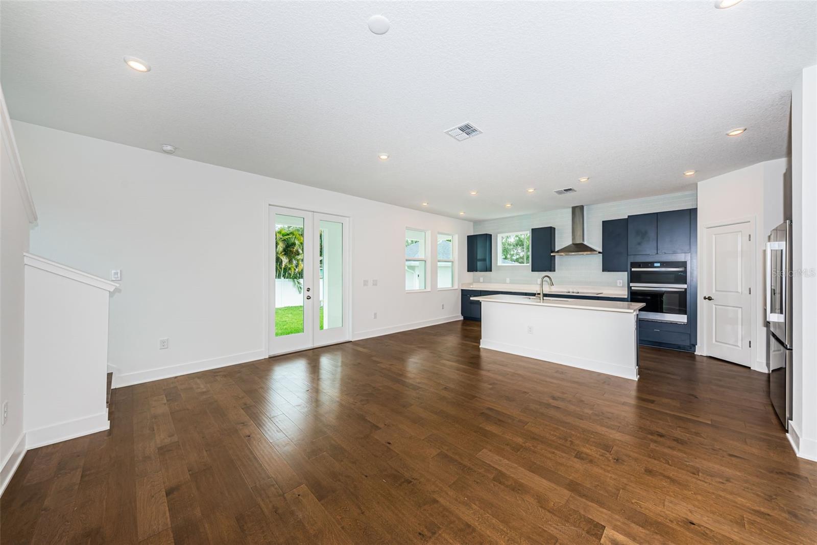 1701 25TH AVE N, ST PETERSBURG, FL, 33713