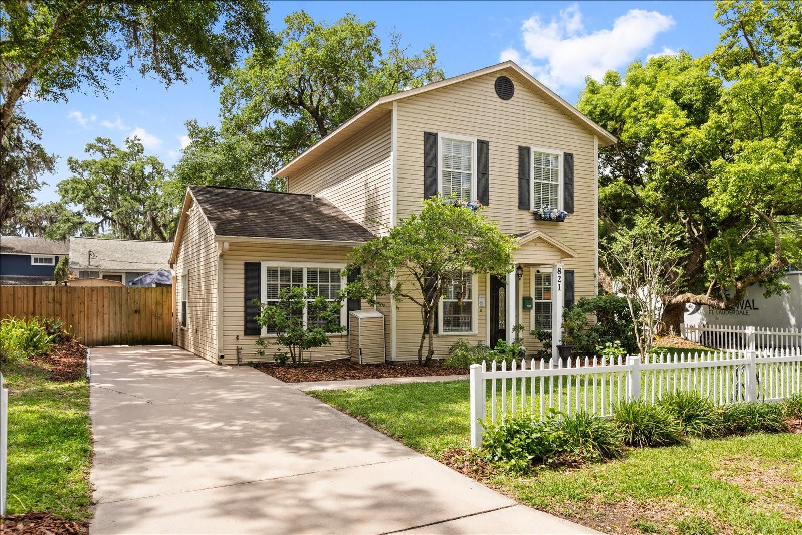 821 N FERNCREEK AVE, ORLANDO, FL, 32803