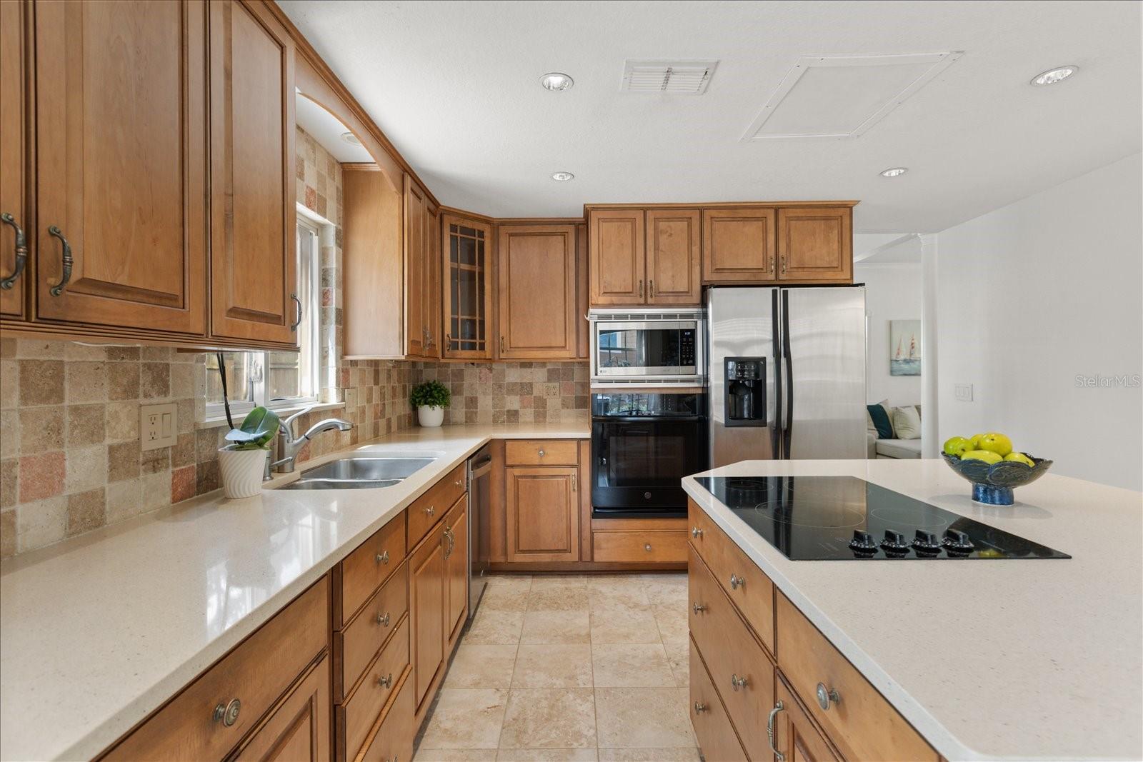 821 N FERNCREEK AVE, ORLANDO, FL, 32803