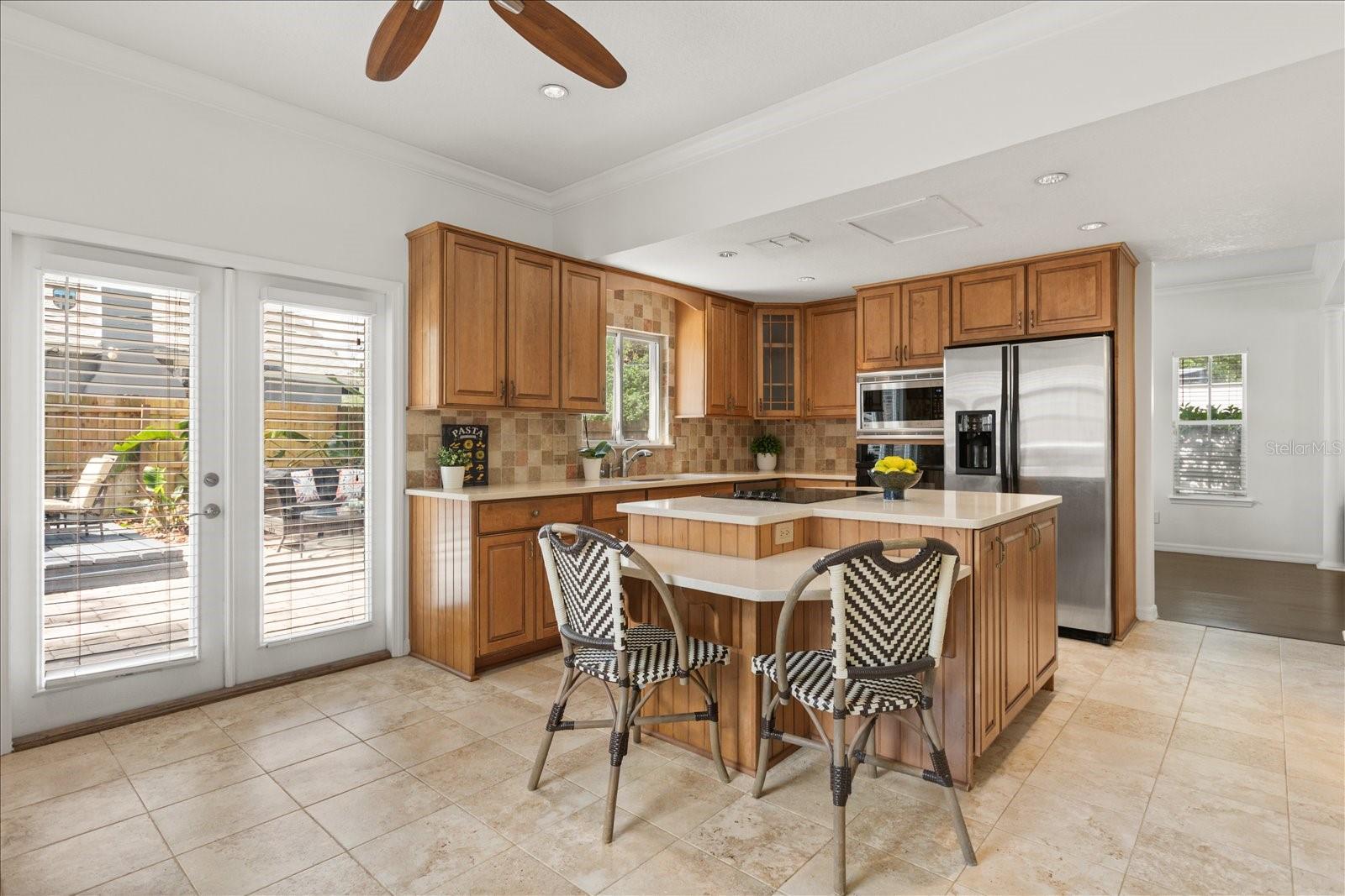 821 N FERNCREEK AVE, ORLANDO, FL, 32803