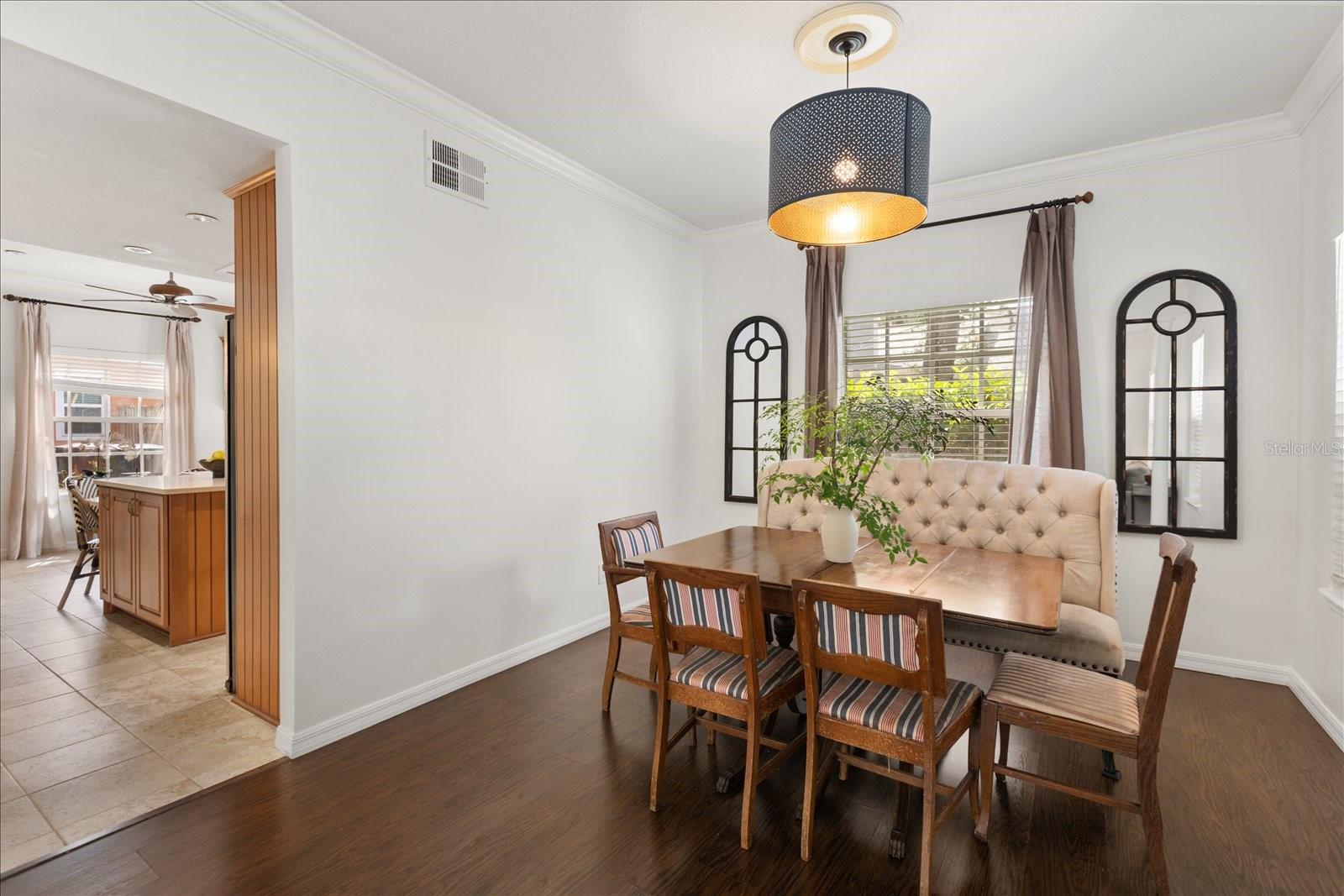 821 N FERNCREEK AVE, ORLANDO, FL, 32803