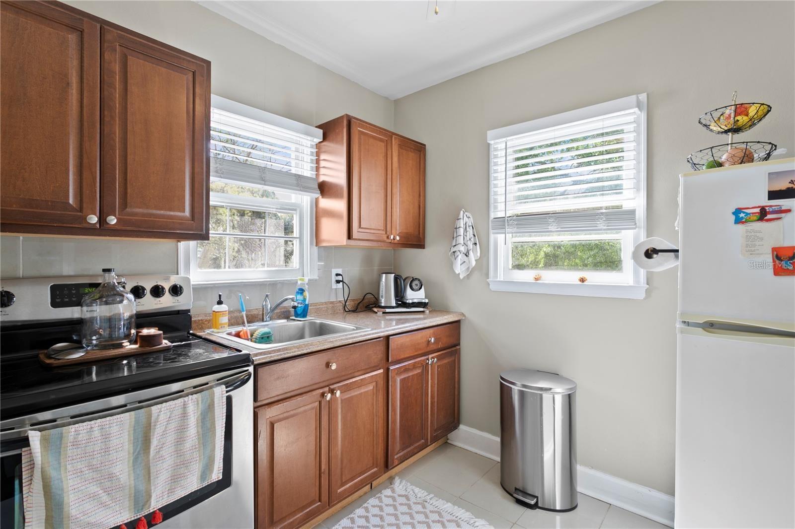 802 DARTMOOR ST N, ST PETERSBURG, FL, 33701