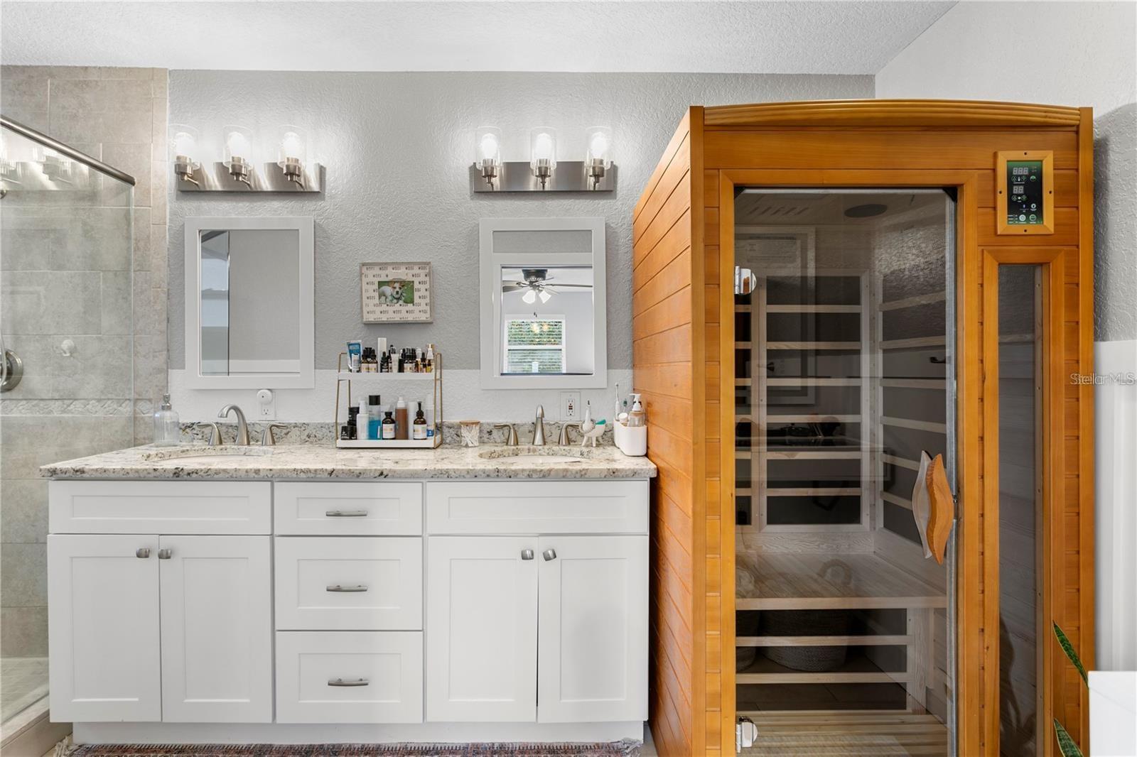 802 DARTMOOR ST N, ST PETERSBURG, FL, 33701