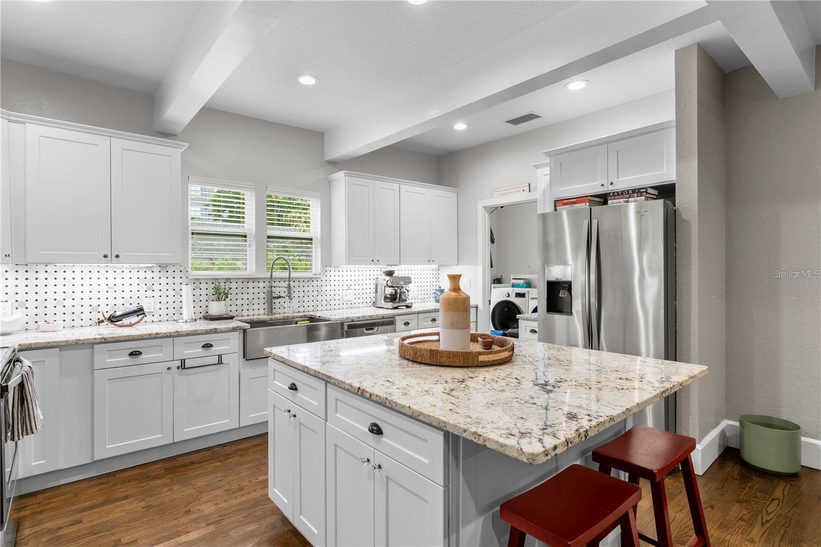 802 DARTMOOR ST N, ST PETERSBURG, FL, 33701