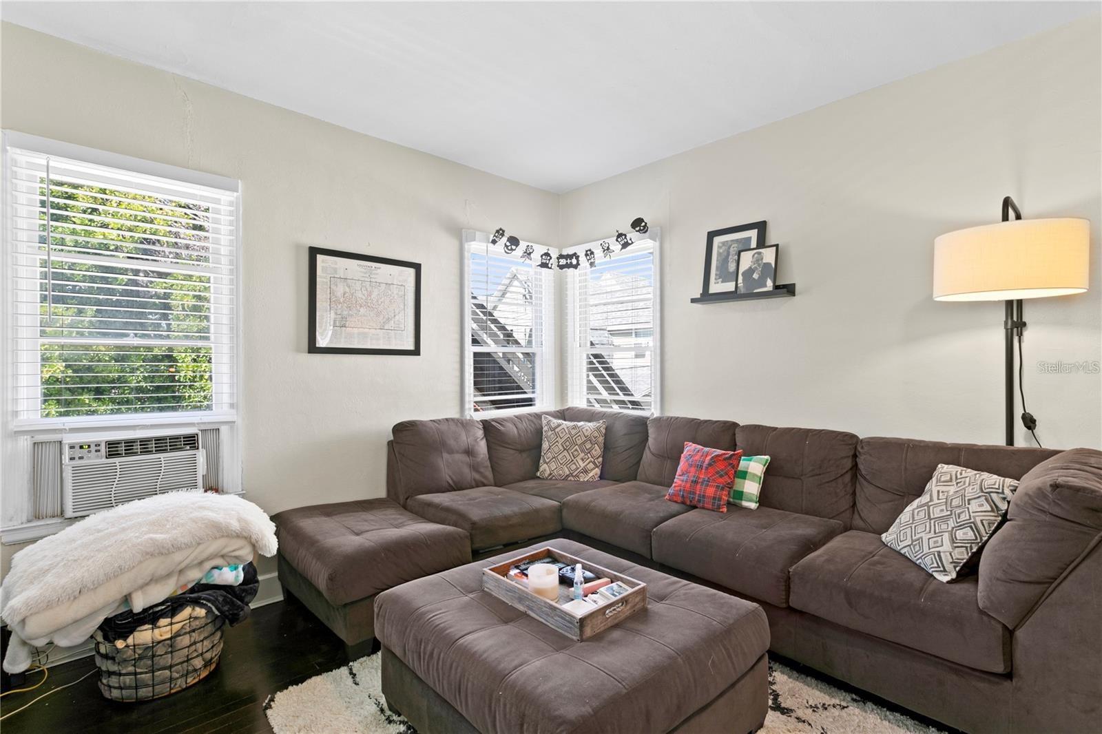 802 DARTMOOR ST N, ST PETERSBURG, FL, 33701