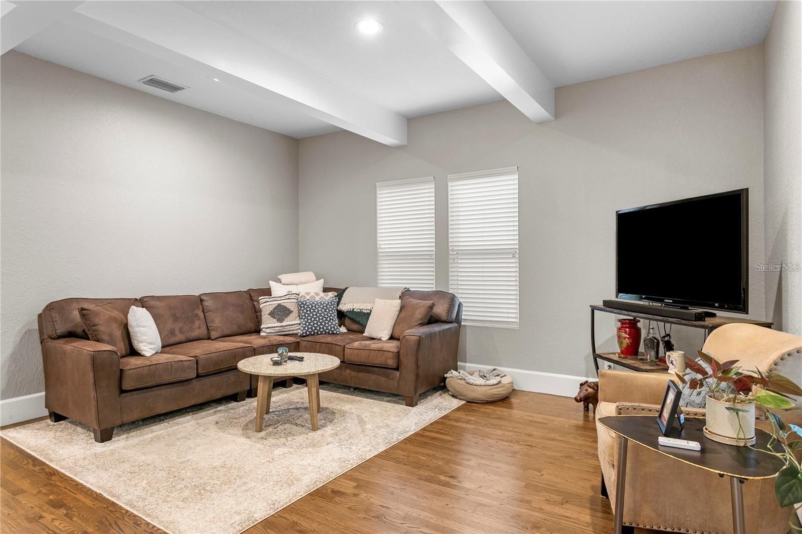 802 DARTMOOR ST N, ST PETERSBURG, FL, 33701