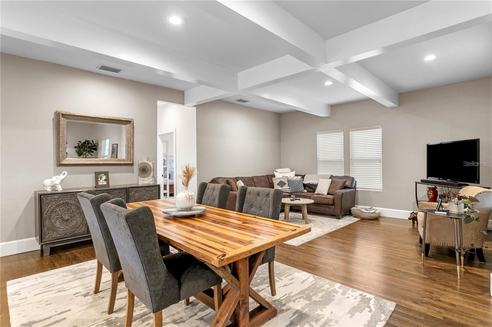 802 DARTMOOR ST N, ST PETERSBURG, FL, 33701