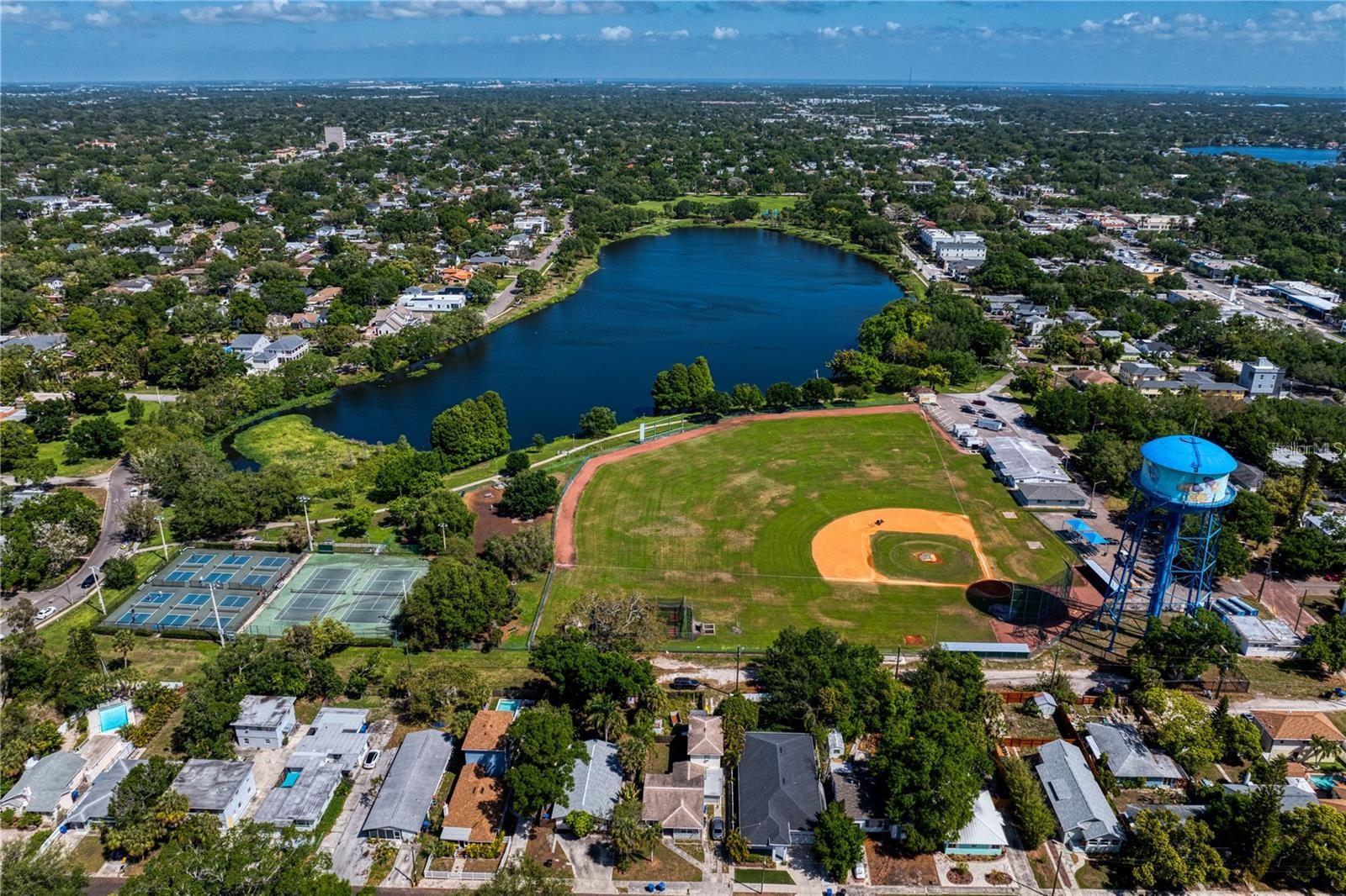 802 DARTMOOR ST N, ST PETERSBURG, FL, 33701