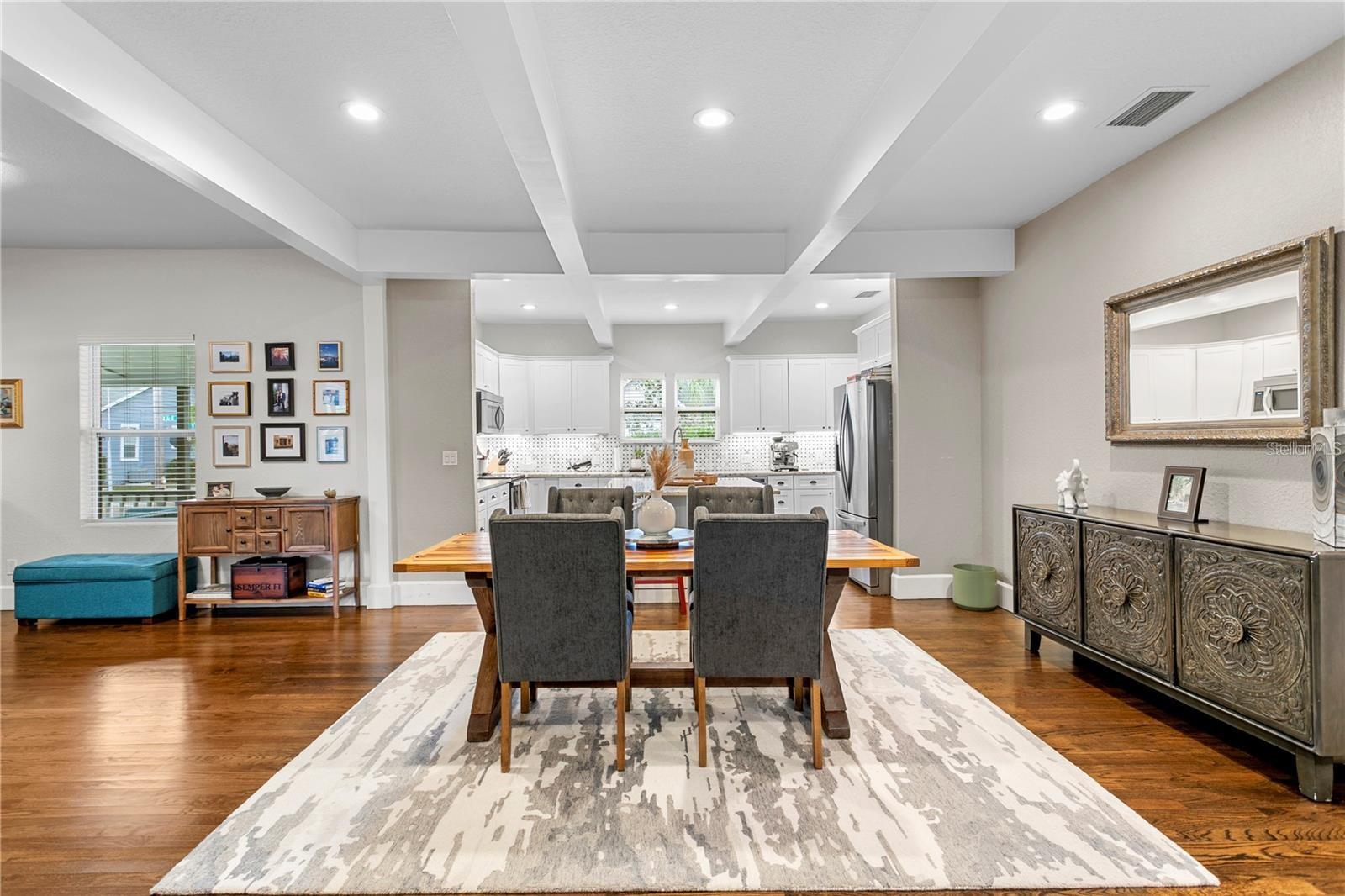 802 DARTMOOR ST N, ST PETERSBURG, FL, 33701