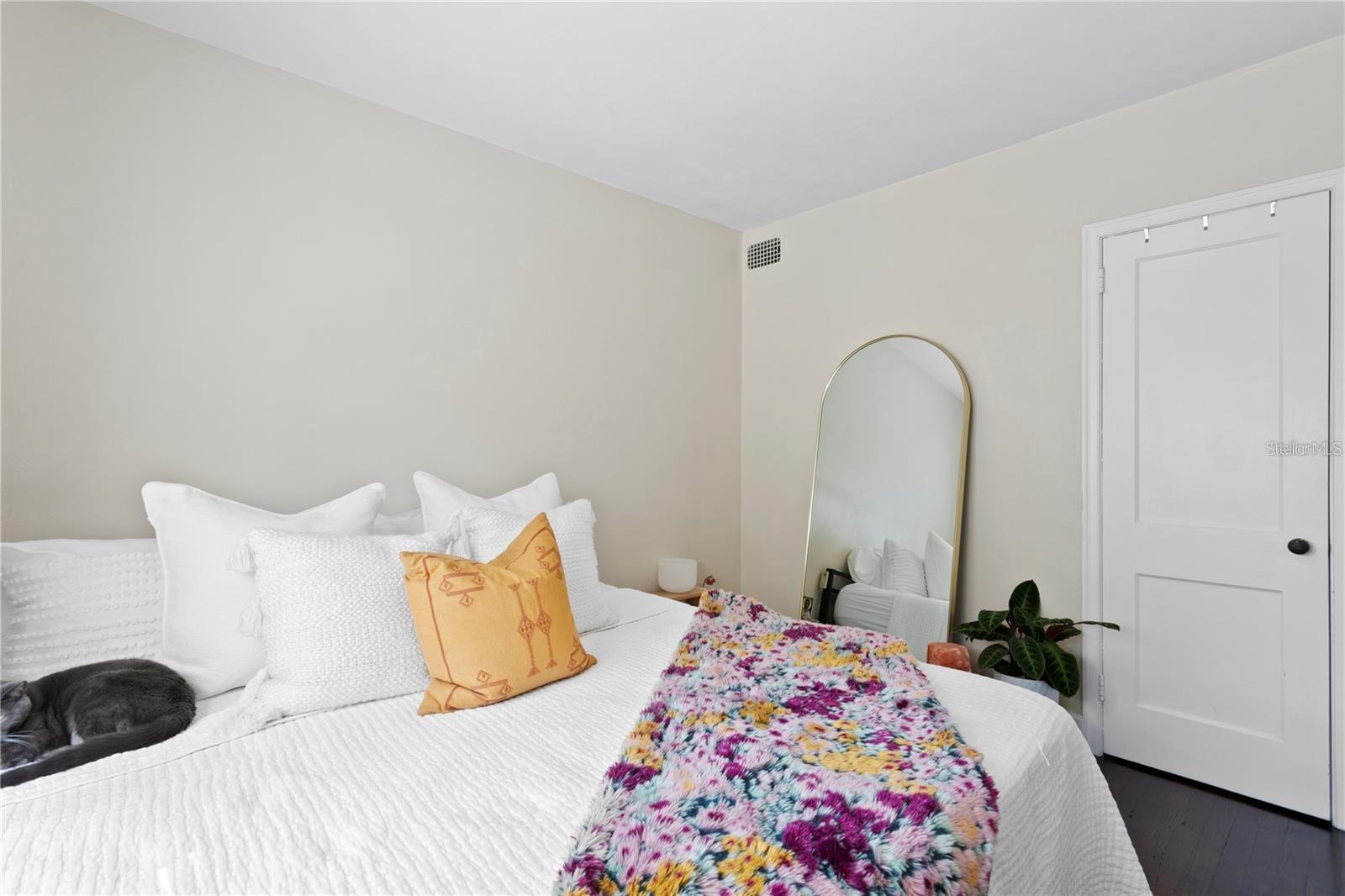 802 DARTMOOR ST N, ST PETERSBURG, FL, 33701