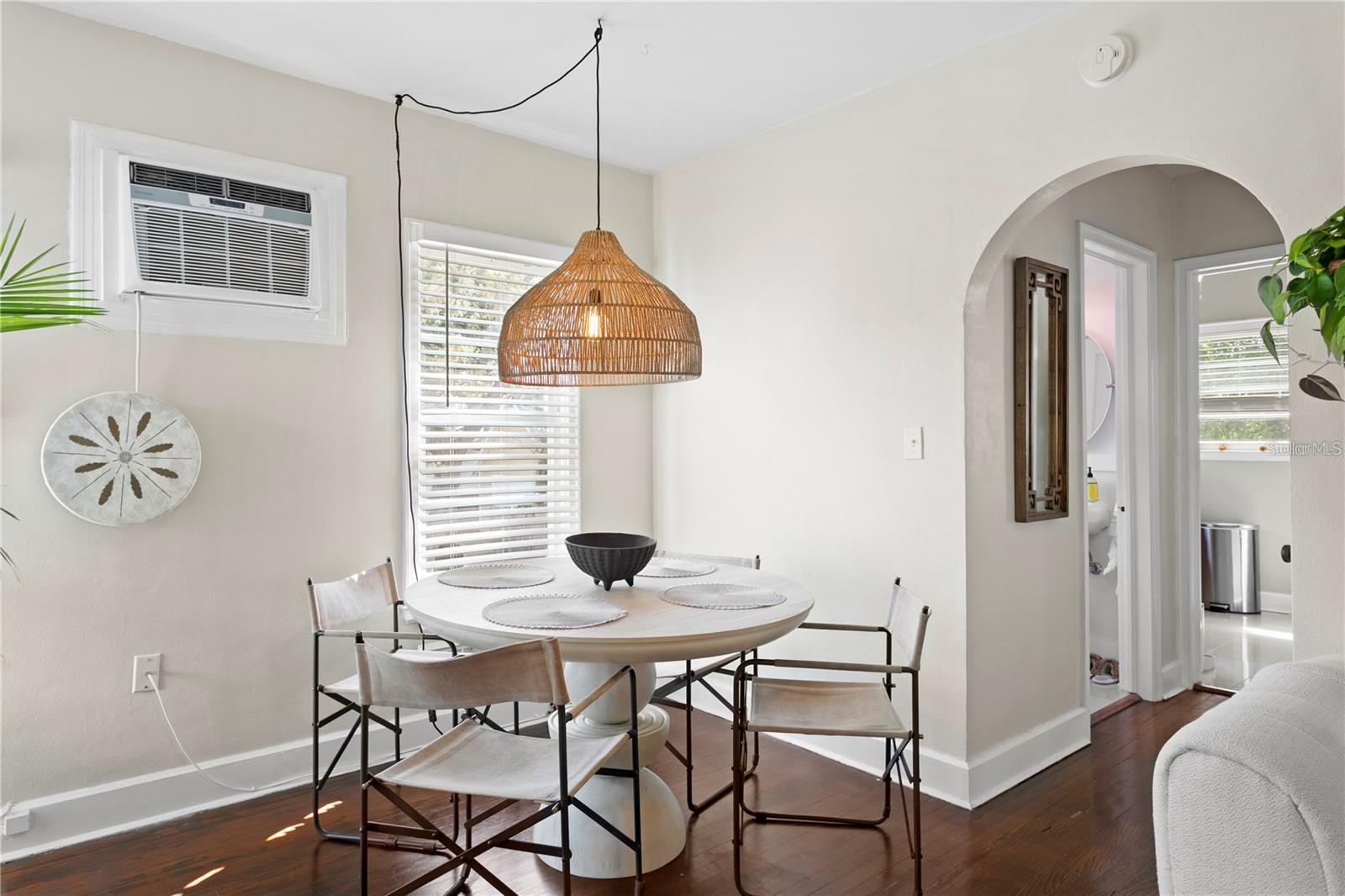 802 DARTMOOR ST N, ST PETERSBURG, FL, 33701