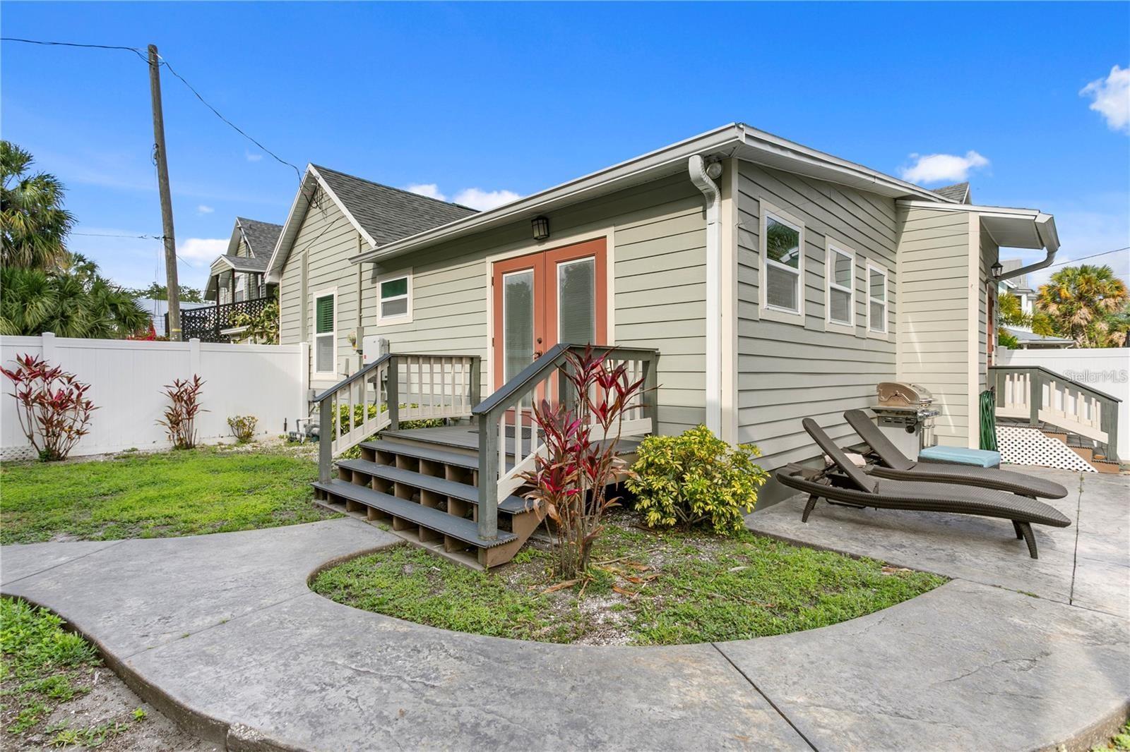 802 DARTMOOR ST N, ST PETERSBURG, FL, 33701