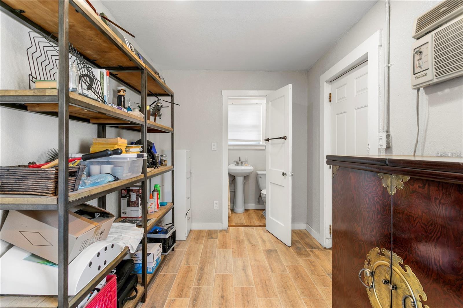 802 DARTMOOR ST N, ST PETERSBURG, FL, 33701