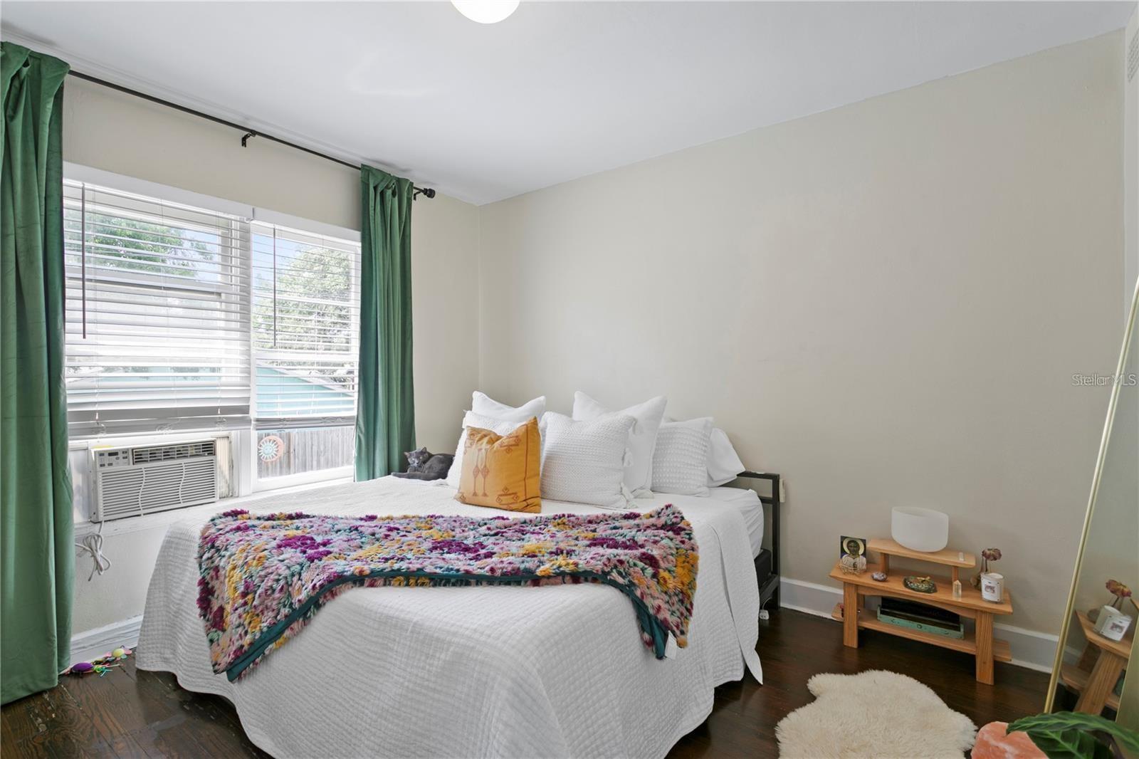 802 DARTMOOR ST N, ST PETERSBURG, FL, 33701