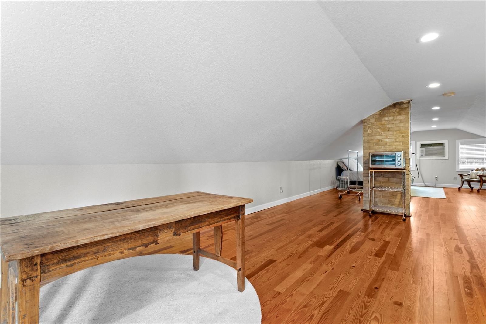 802 DARTMOOR ST N, ST PETERSBURG, FL, 33701