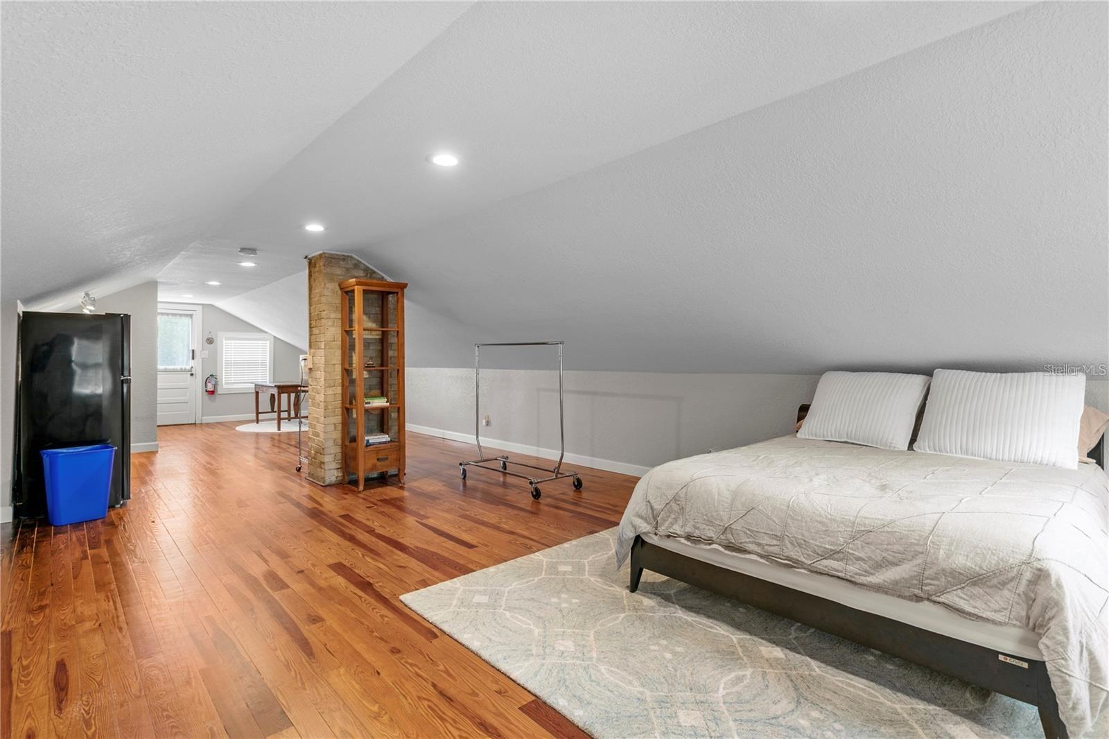 802 DARTMOOR ST N, ST PETERSBURG, FL, 33701