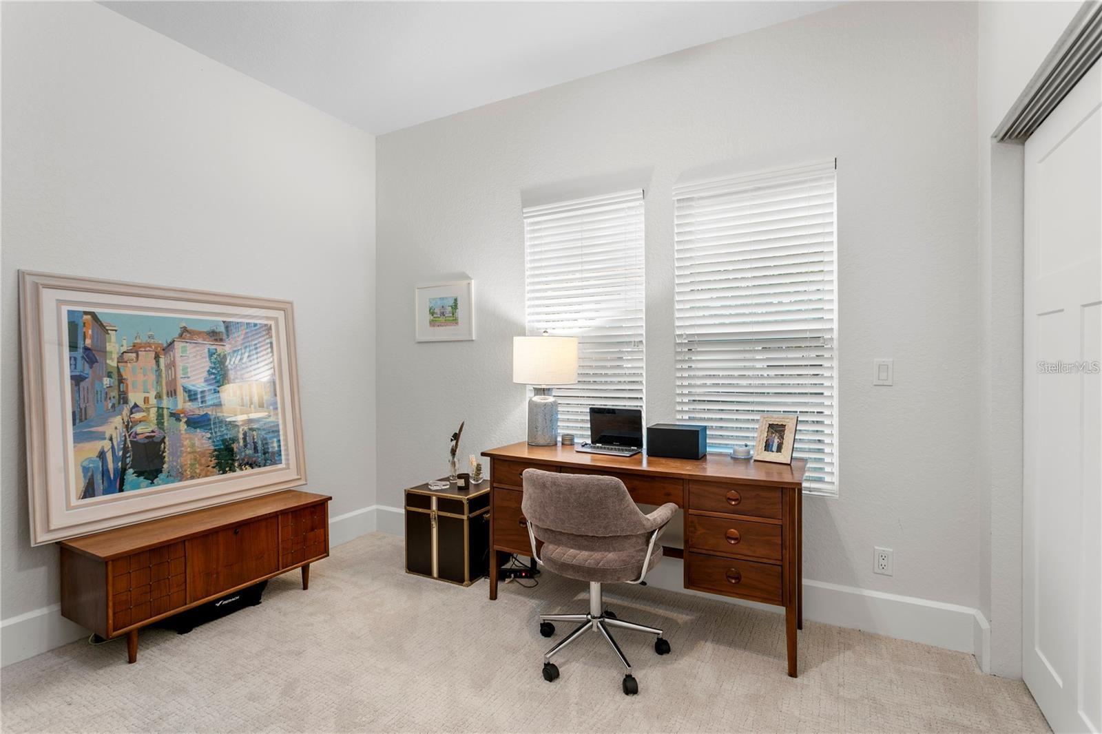 802 DARTMOOR ST N, ST PETERSBURG, FL, 33701