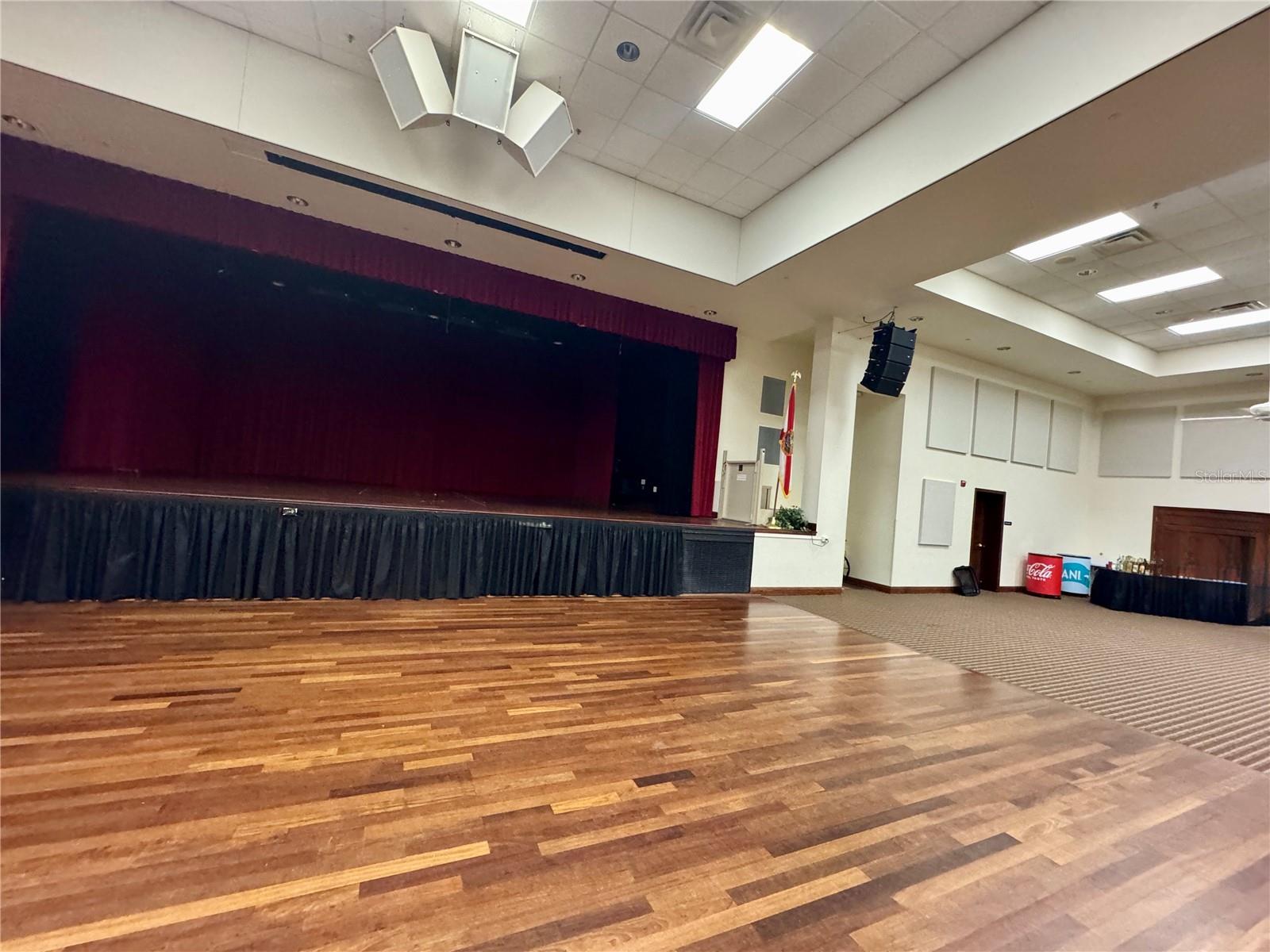 5738 KING JAMES AVE, LEESBURG, FL, 34748