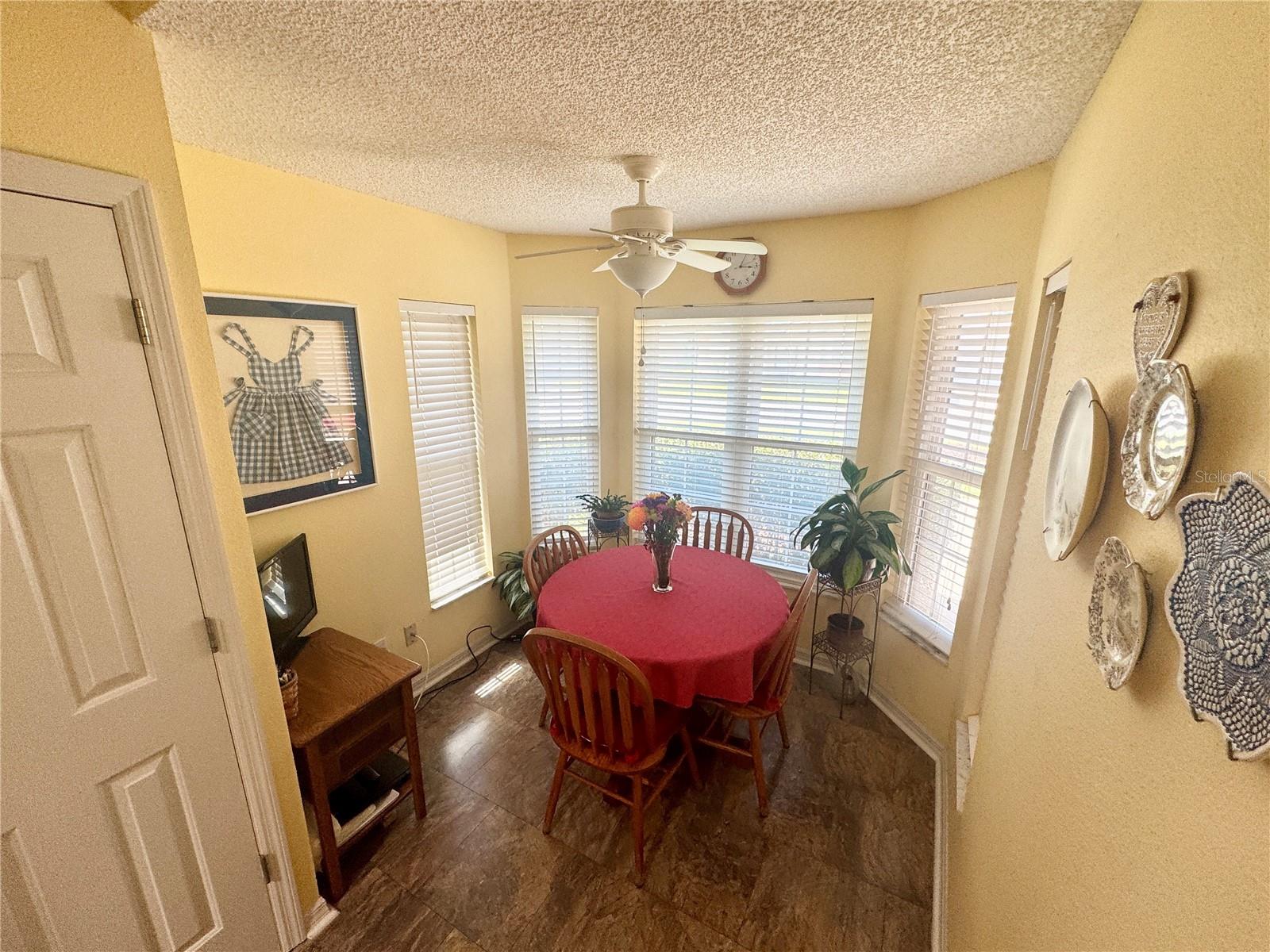 5738 KING JAMES AVE, LEESBURG, FL, 34748