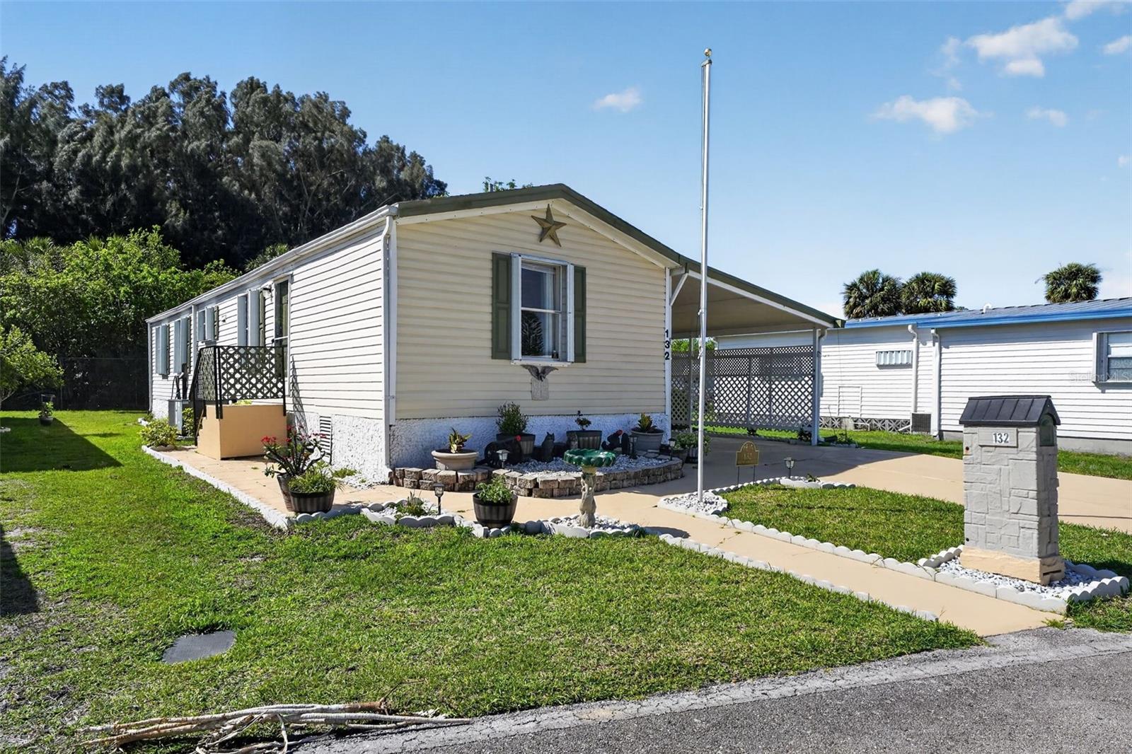 132 HOLIDAY PARK BLVD NE, PALM BAY, FL, 32907