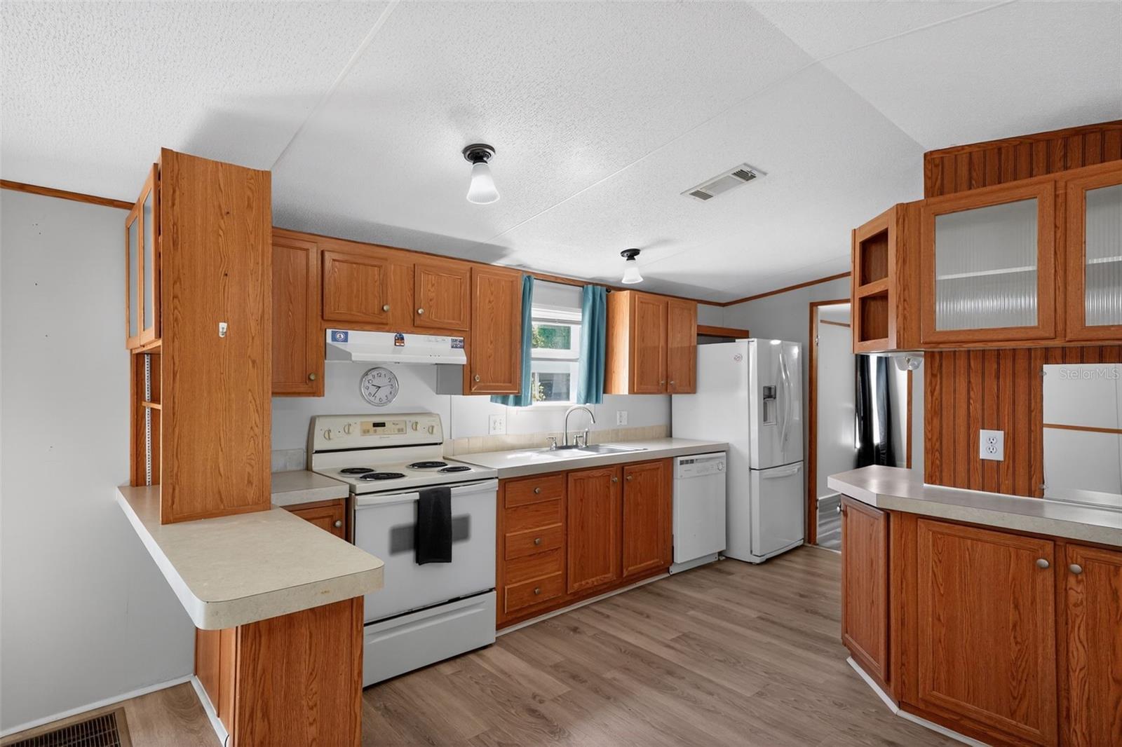 132 HOLIDAY PARK BLVD NE, PALM BAY, FL, 32907