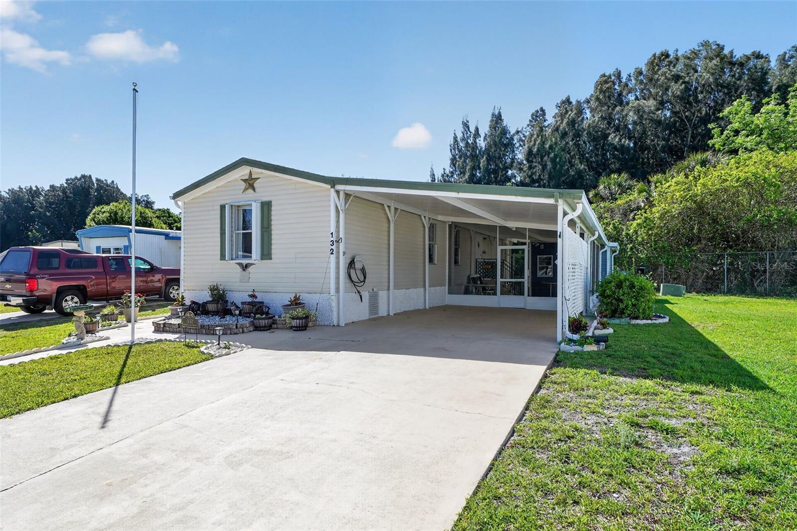 132 HOLIDAY PARK BLVD NE, PALM BAY, FL, 32907