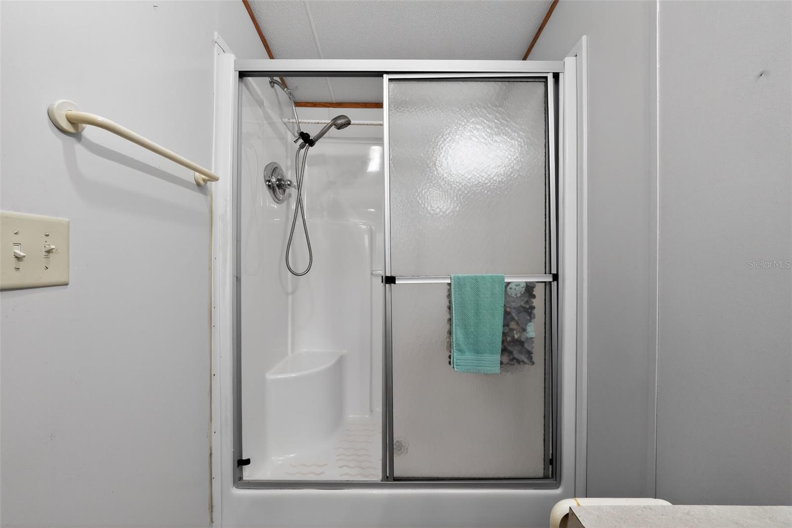 132 HOLIDAY PARK BLVD NE, PALM BAY, FL, 32907