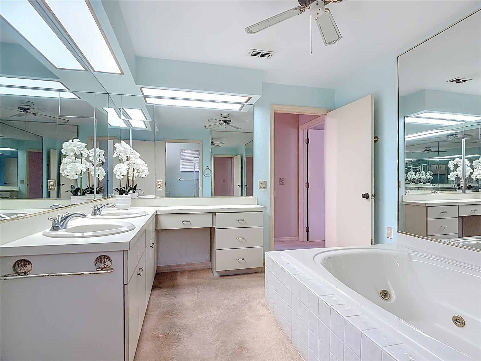 247 S LAKE PANSY DR, WINTER HAVEN, FL, 33881