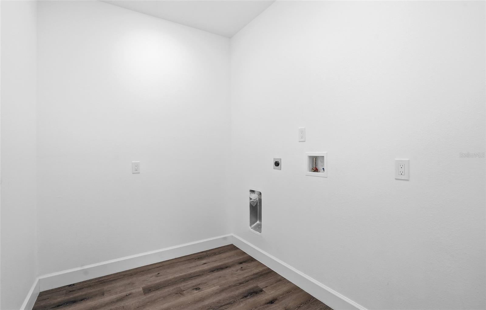 1535 13TH ST S, ST PETERSBURG, FL, 33705