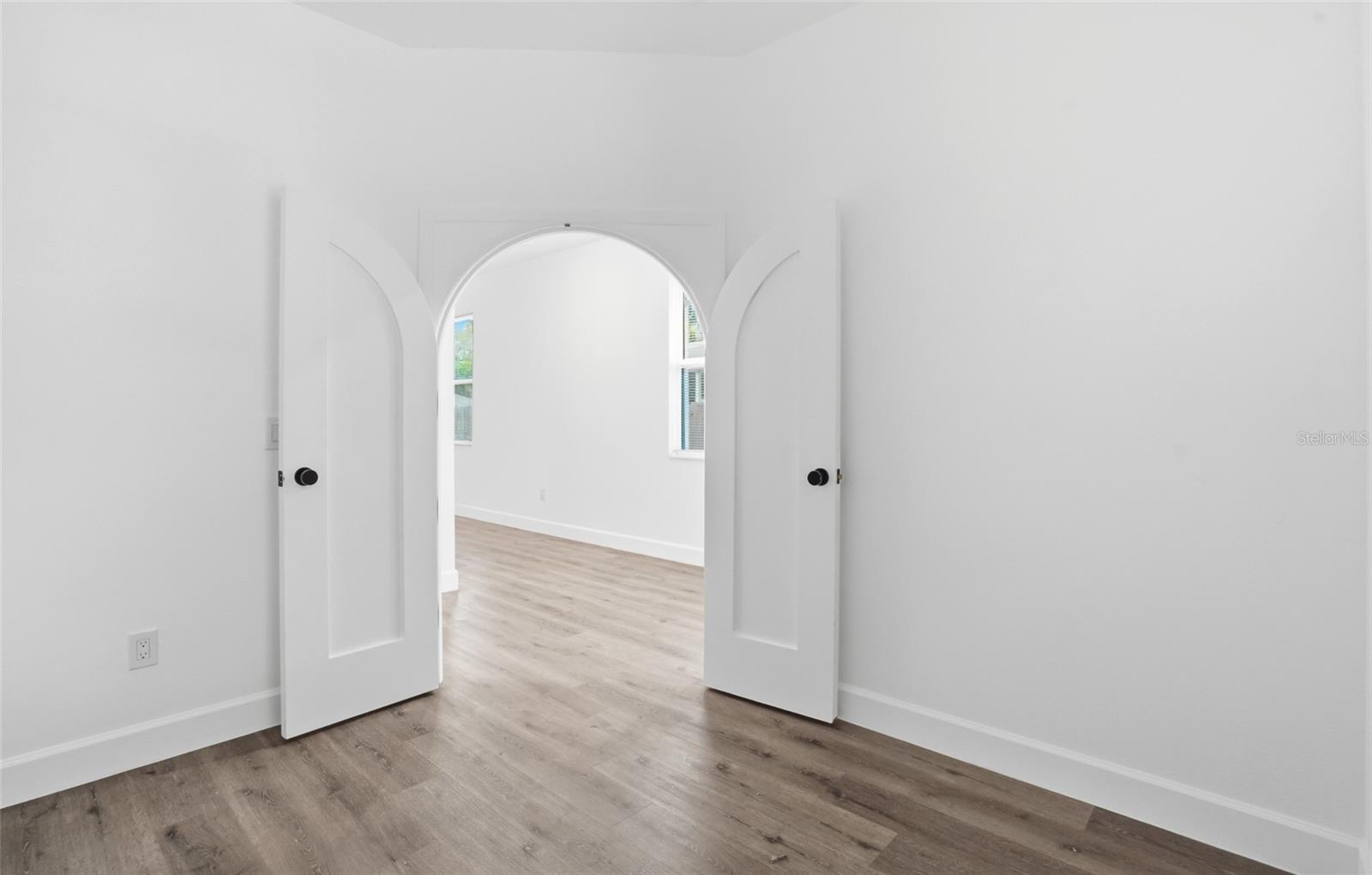 1535 13TH ST S, ST PETERSBURG, FL, 33705