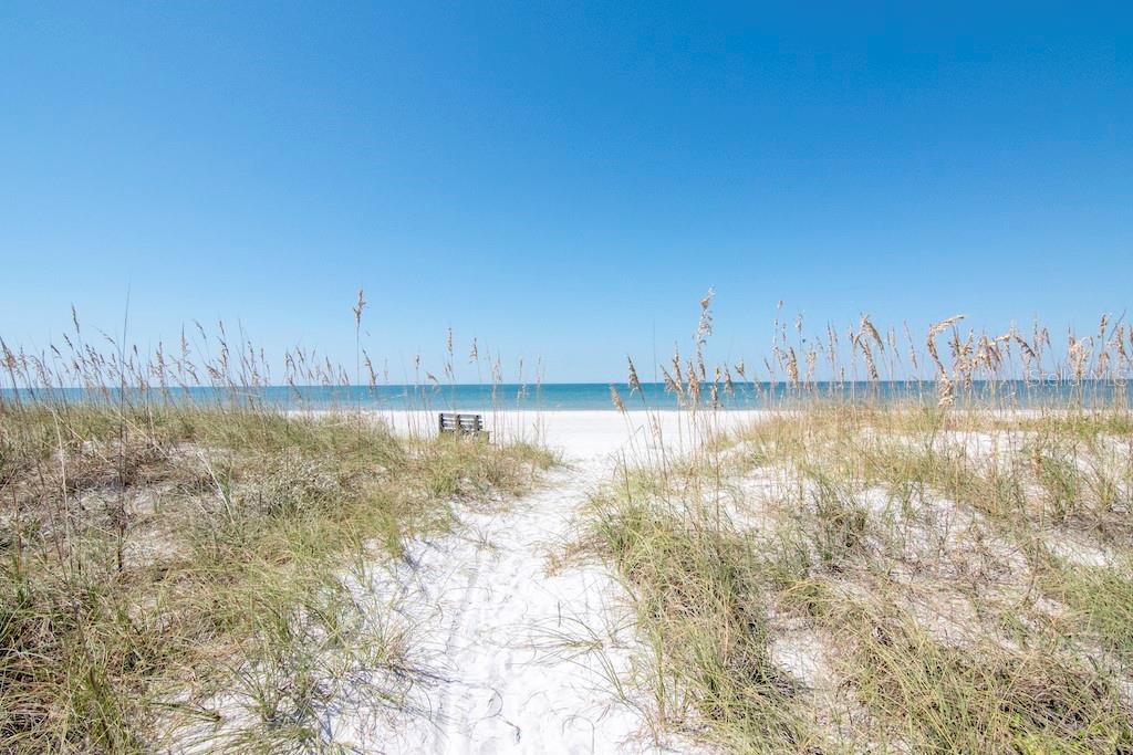 3200 GULF BLVD #103, ST PETE BEACH, FL, 33706