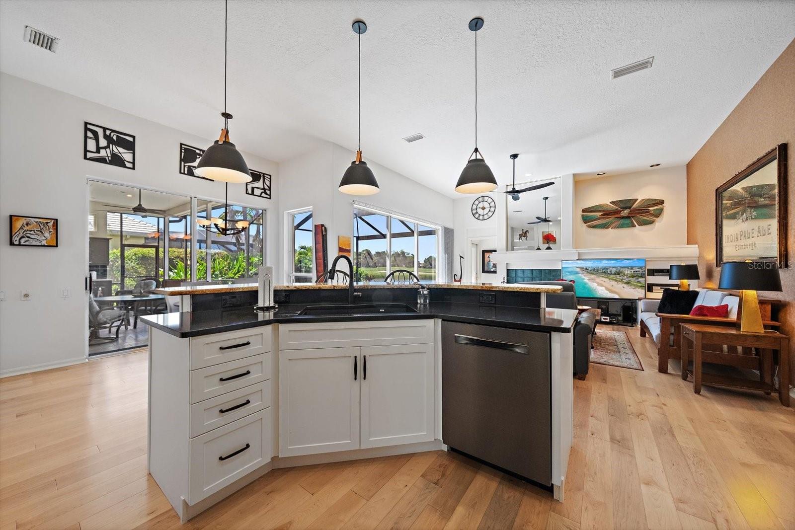 413 FIELDSTONE DR, VENICE, FL, 34292