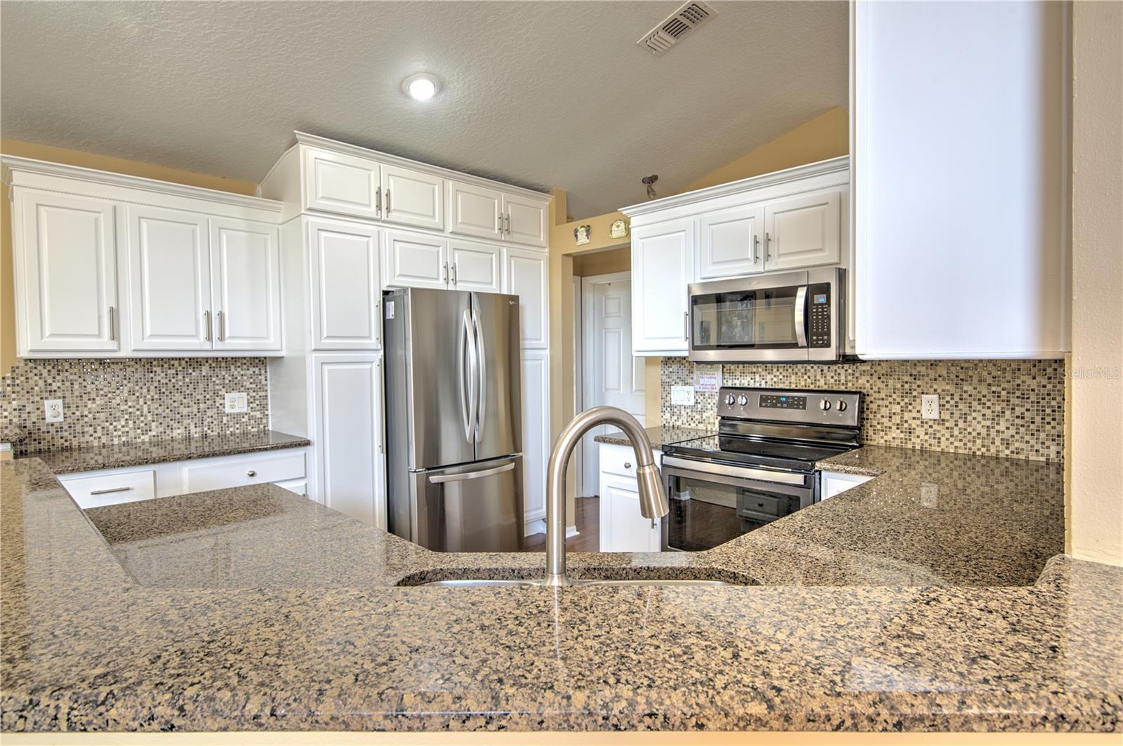 684 YORKSHIRE DR, OVIEDO, FL, 32765