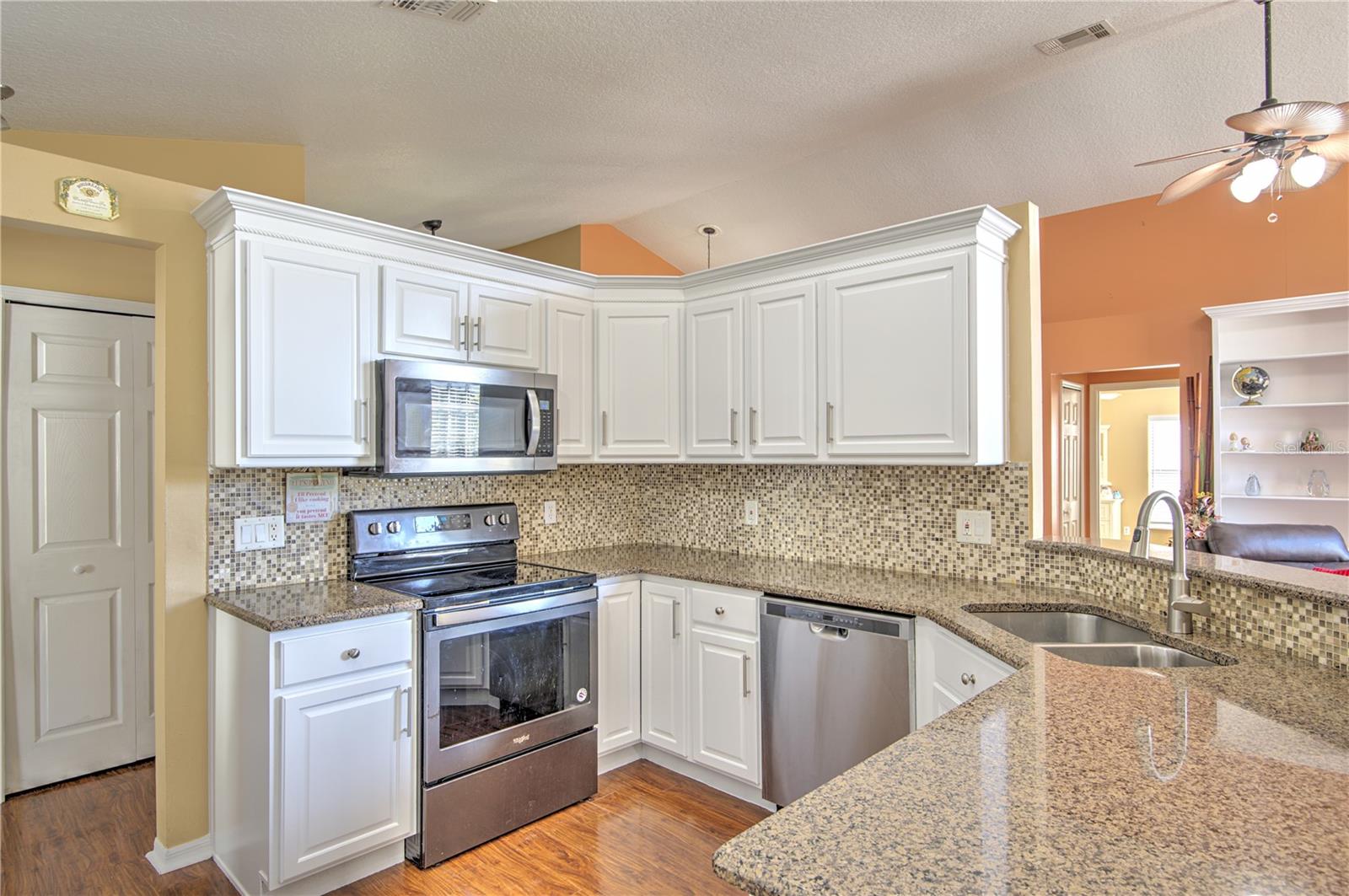 684 YORKSHIRE DR, OVIEDO, FL, 32765