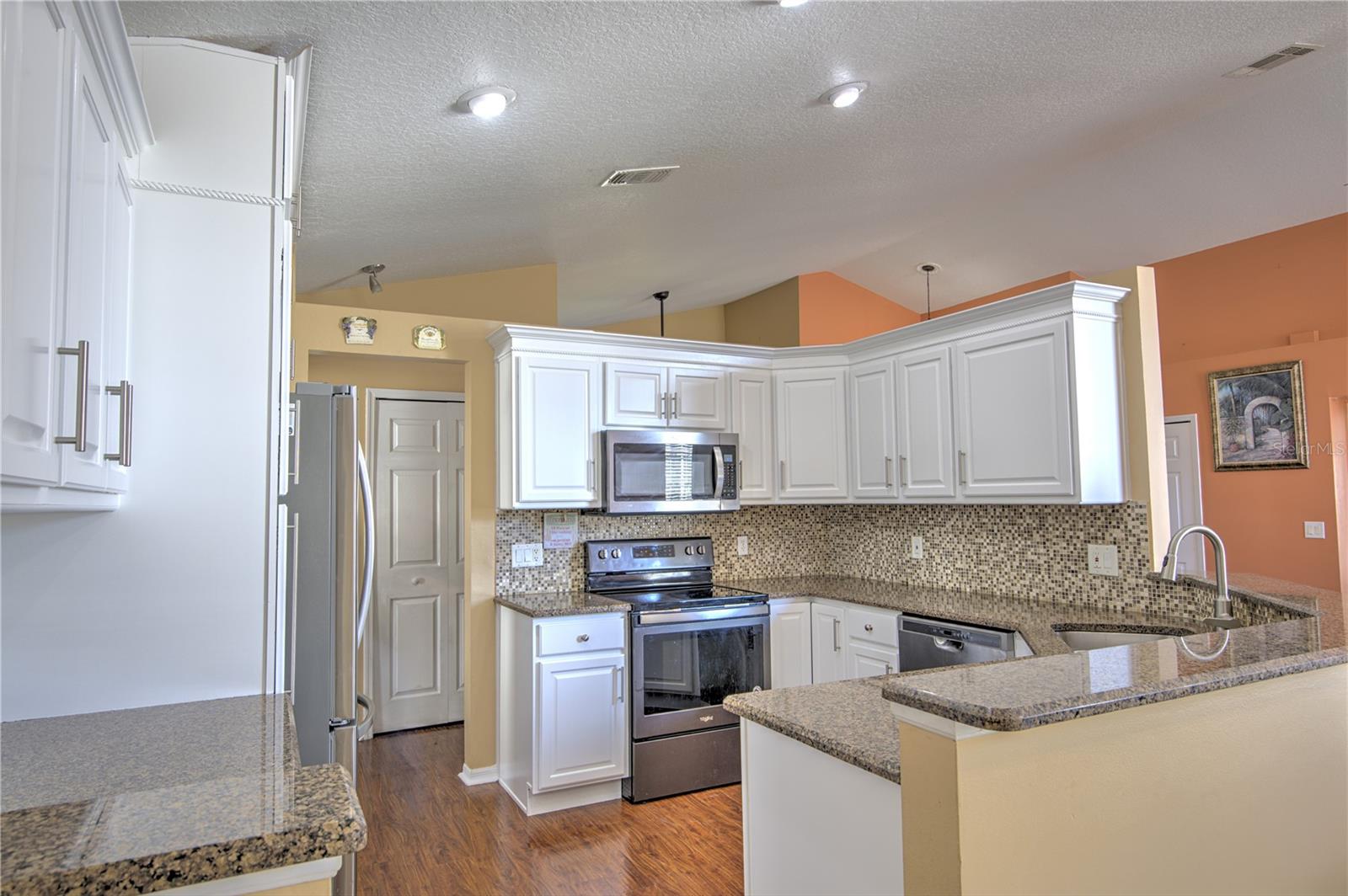 684 YORKSHIRE DR, OVIEDO, FL, 32765