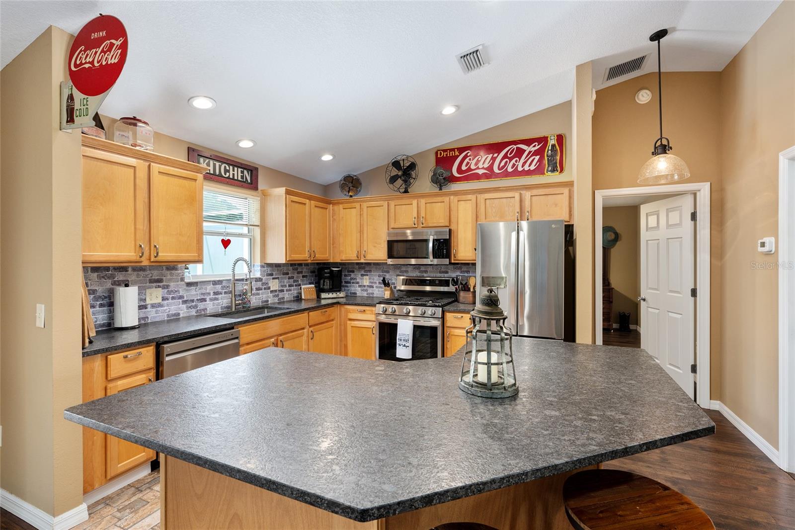 750 EDEN PL, THE VILLAGES, FL, 32162