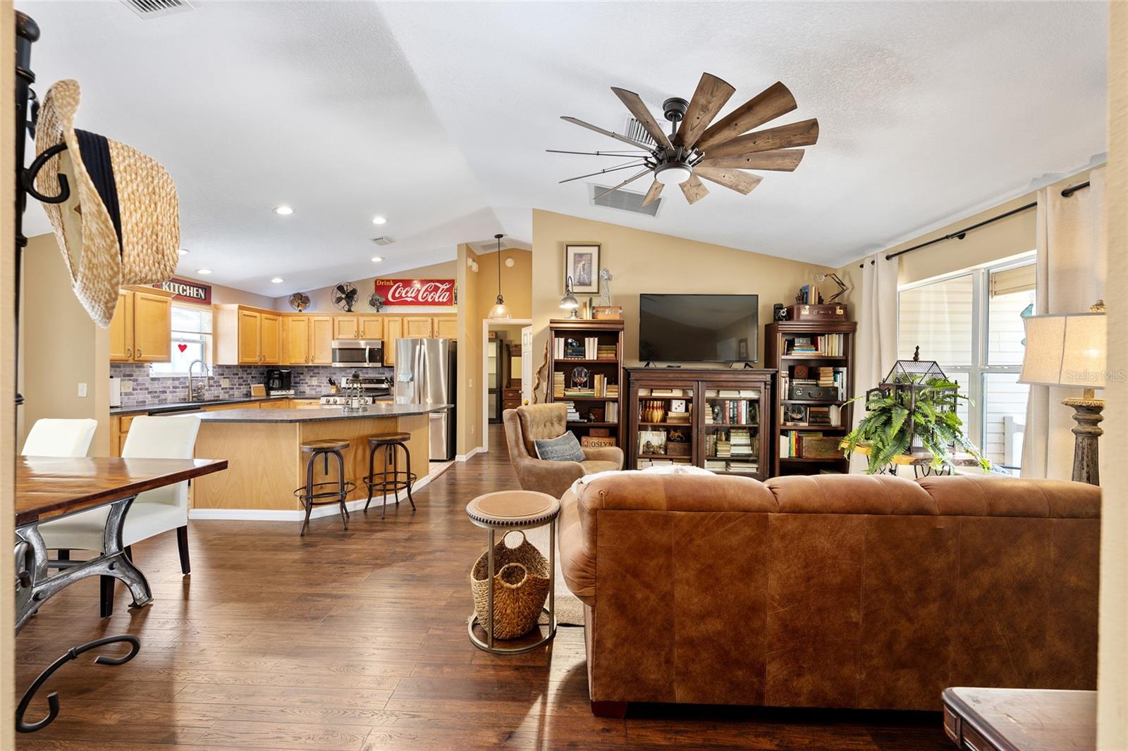 750 EDEN PL, THE VILLAGES, FL, 32162