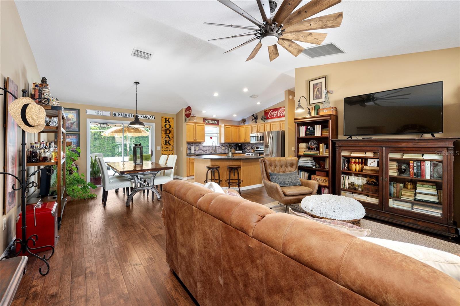 750 EDEN PL, THE VILLAGES, FL, 32162