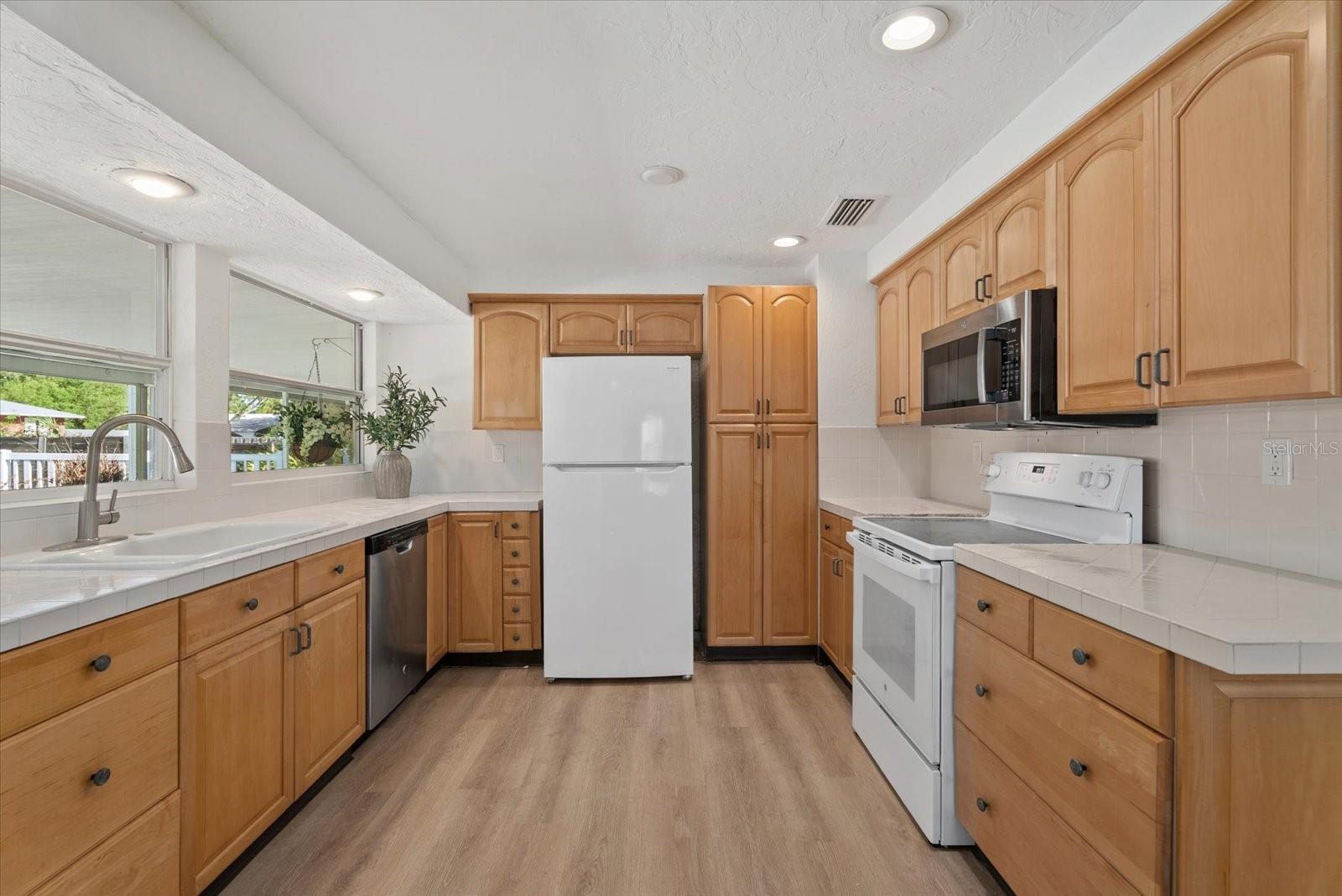 5868 DENISON DR, VENICE, FL, 34293