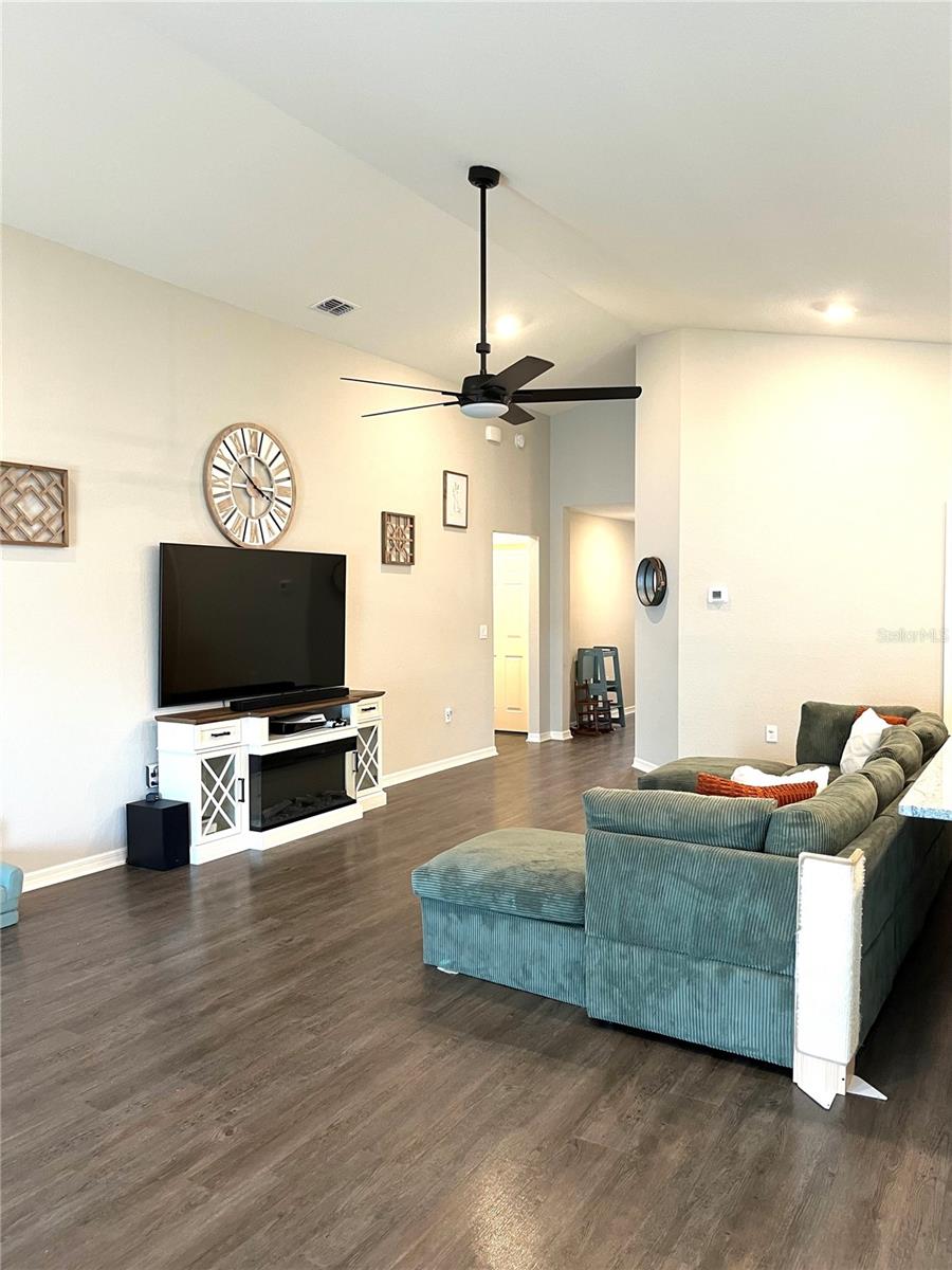 1373 MEZZAVALLE WAY, AUBURNDALE, FL, 33823