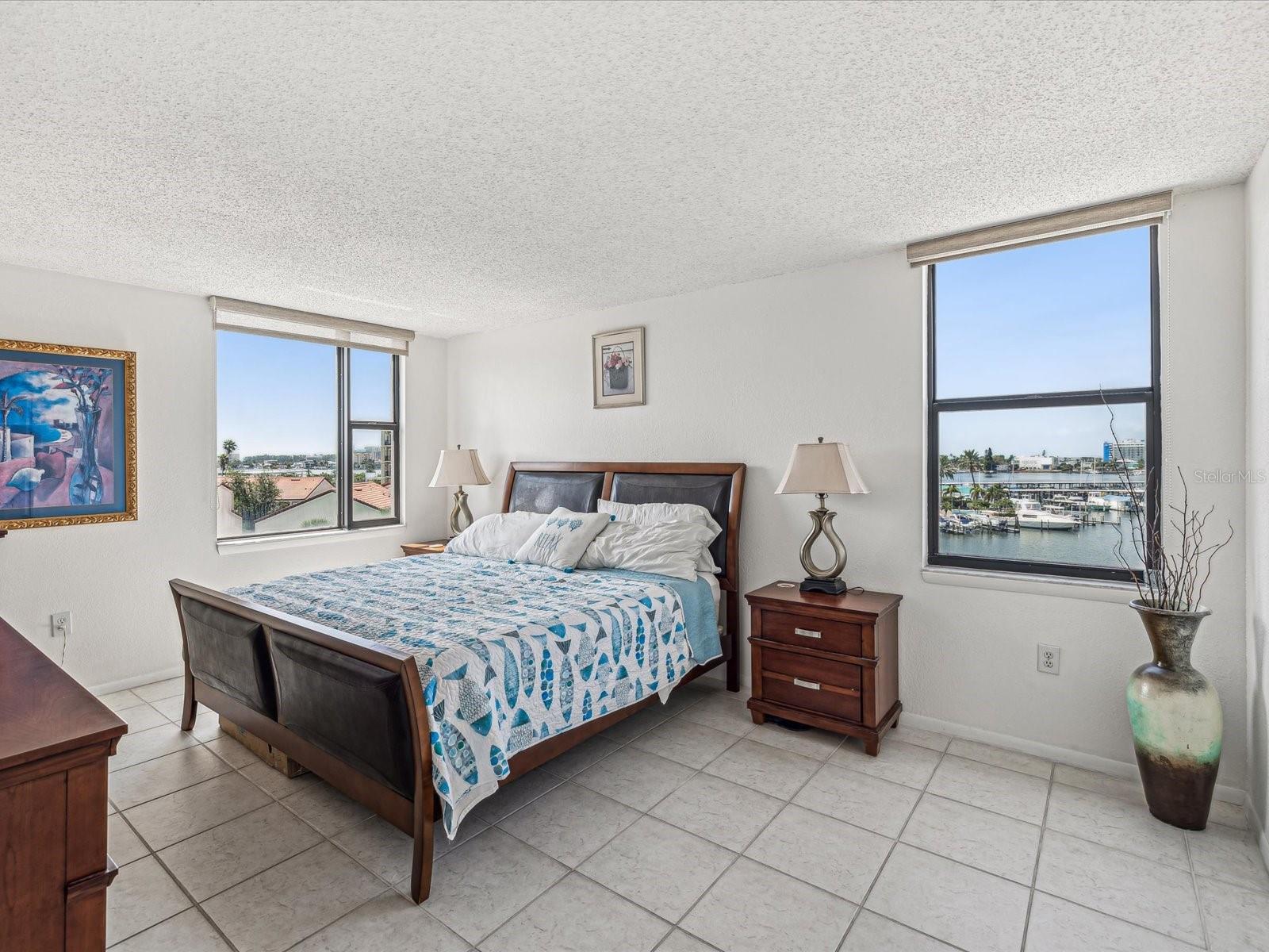 255 DOLPHIN PT #501, CLEARWATER BEACH, FL, 33767