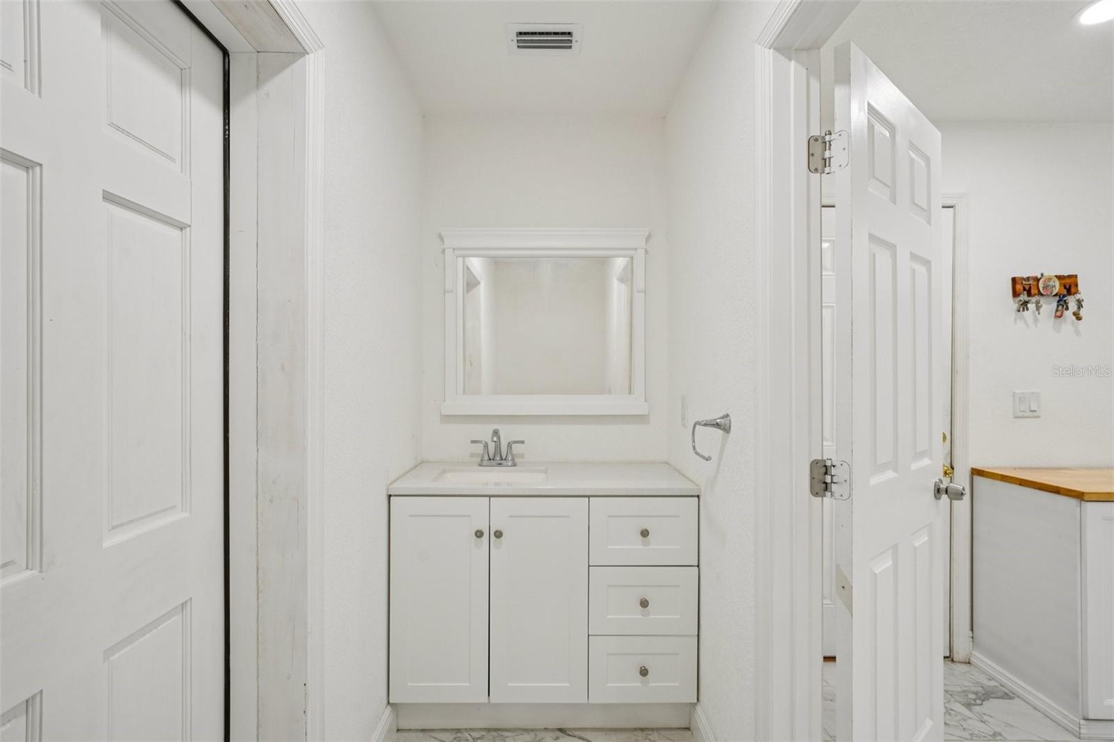 1414 SEFFNER VALRICO RD, SEFFNER, FL, 33584