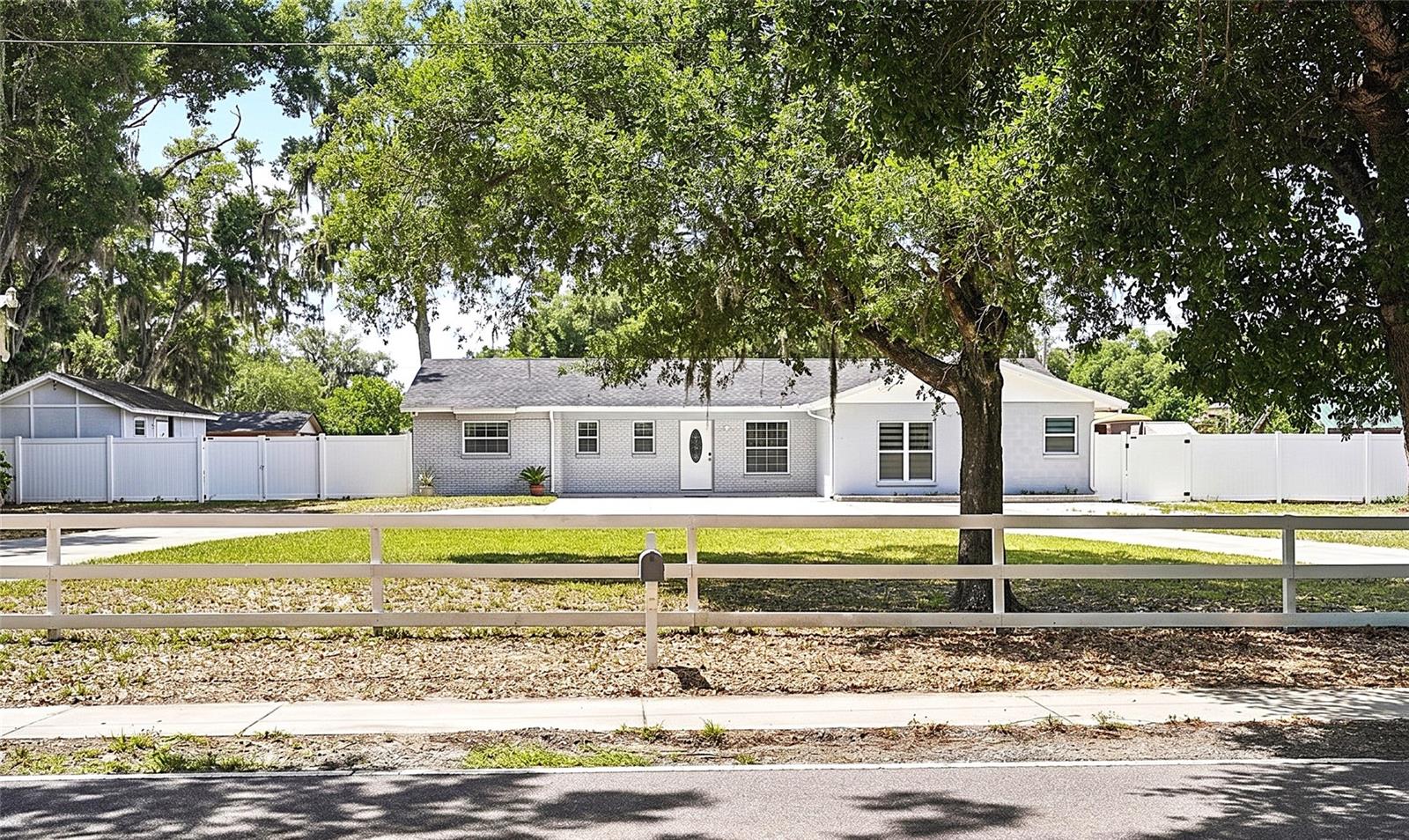 1414 SEFFNER VALRICO RD, SEFFNER, FL, 33584