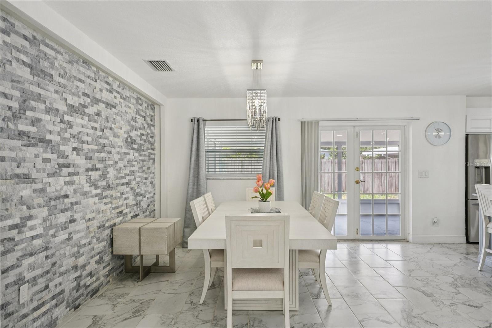 1414 SEFFNER VALRICO RD, SEFFNER, FL, 33584