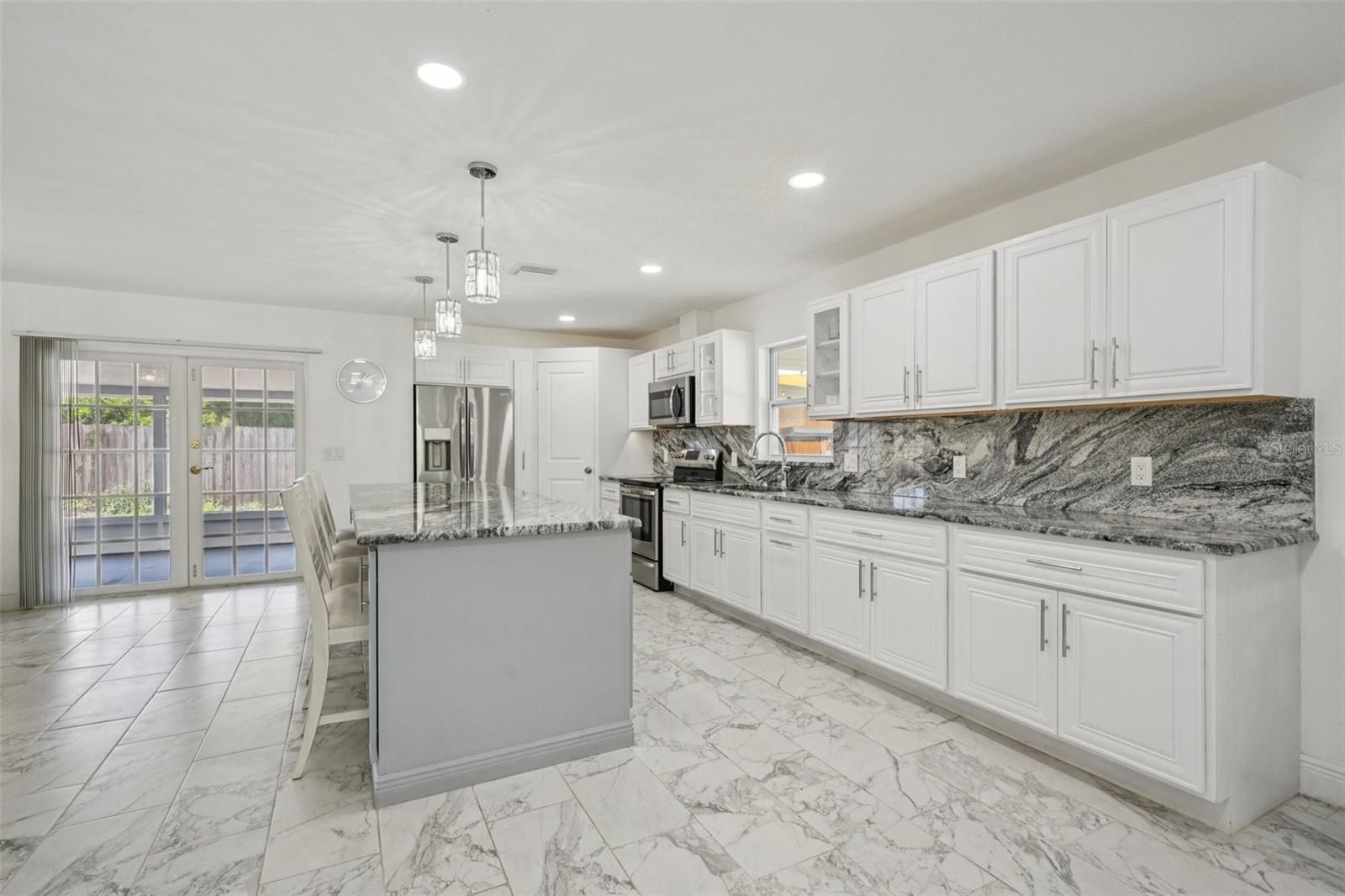 1414 SEFFNER VALRICO RD, SEFFNER, FL, 33584